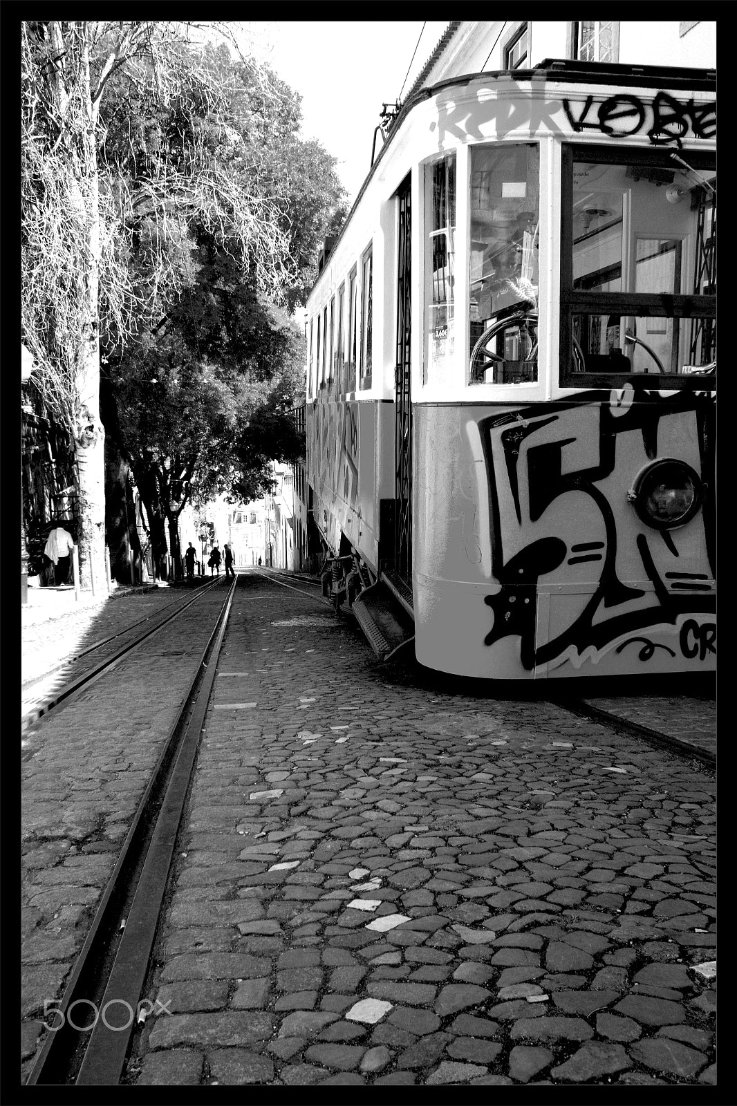 Canon EF-S 18-55mm F3.5-5.6 sample photo. Memories of lisbon... photography