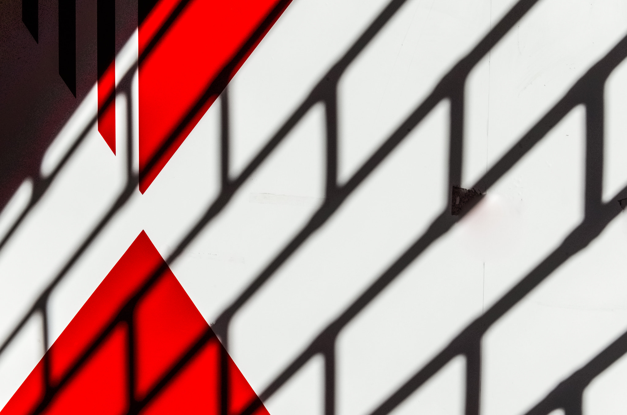 Pentax K-30 + smc PENTAX-F 35-105mm F4-5.6 sample photo. Minimalistic composition with geometric patterns photography