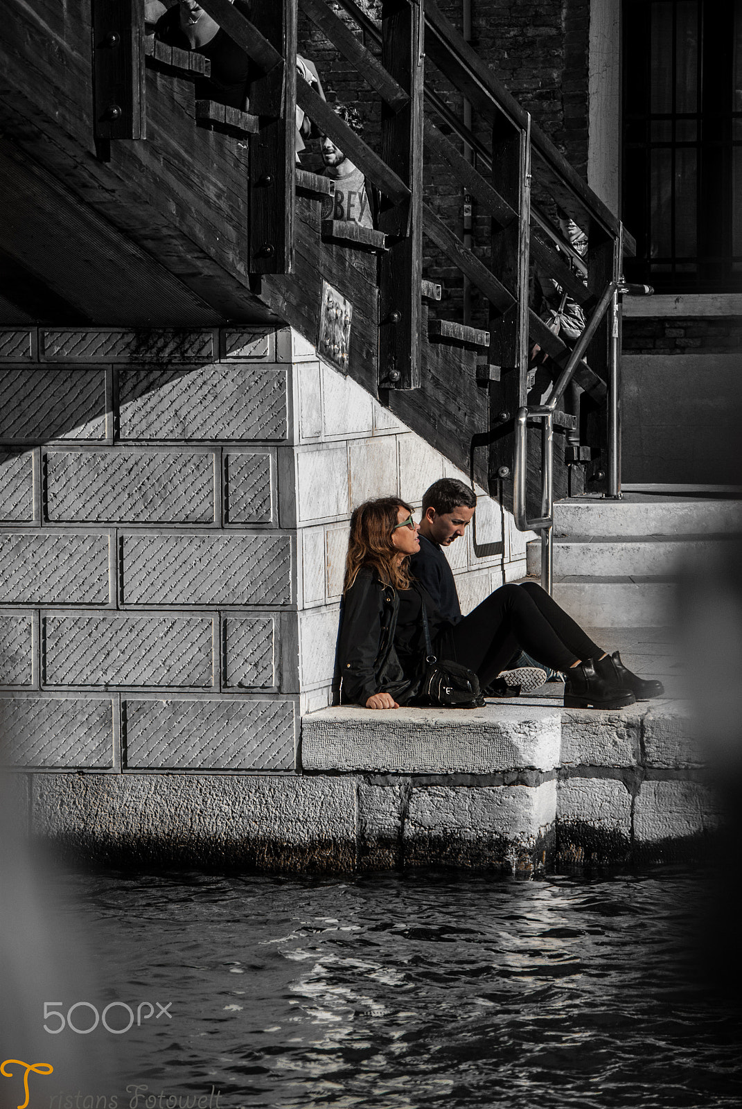 Pentax K200D sample photo. "a little break in venice" photography