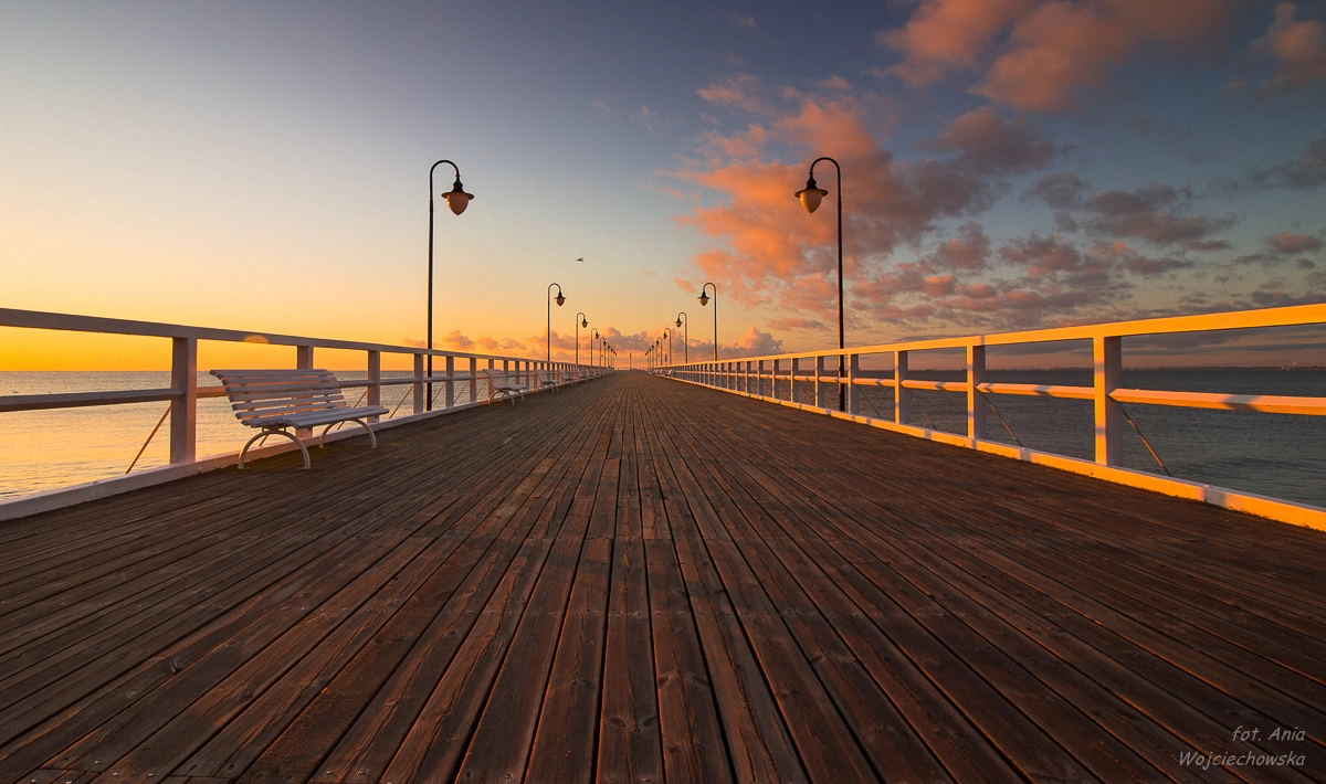 Canon EF-S 10-18mm F4.5–5.6 IS STM sample photo. Pier in gdynia, poland photography