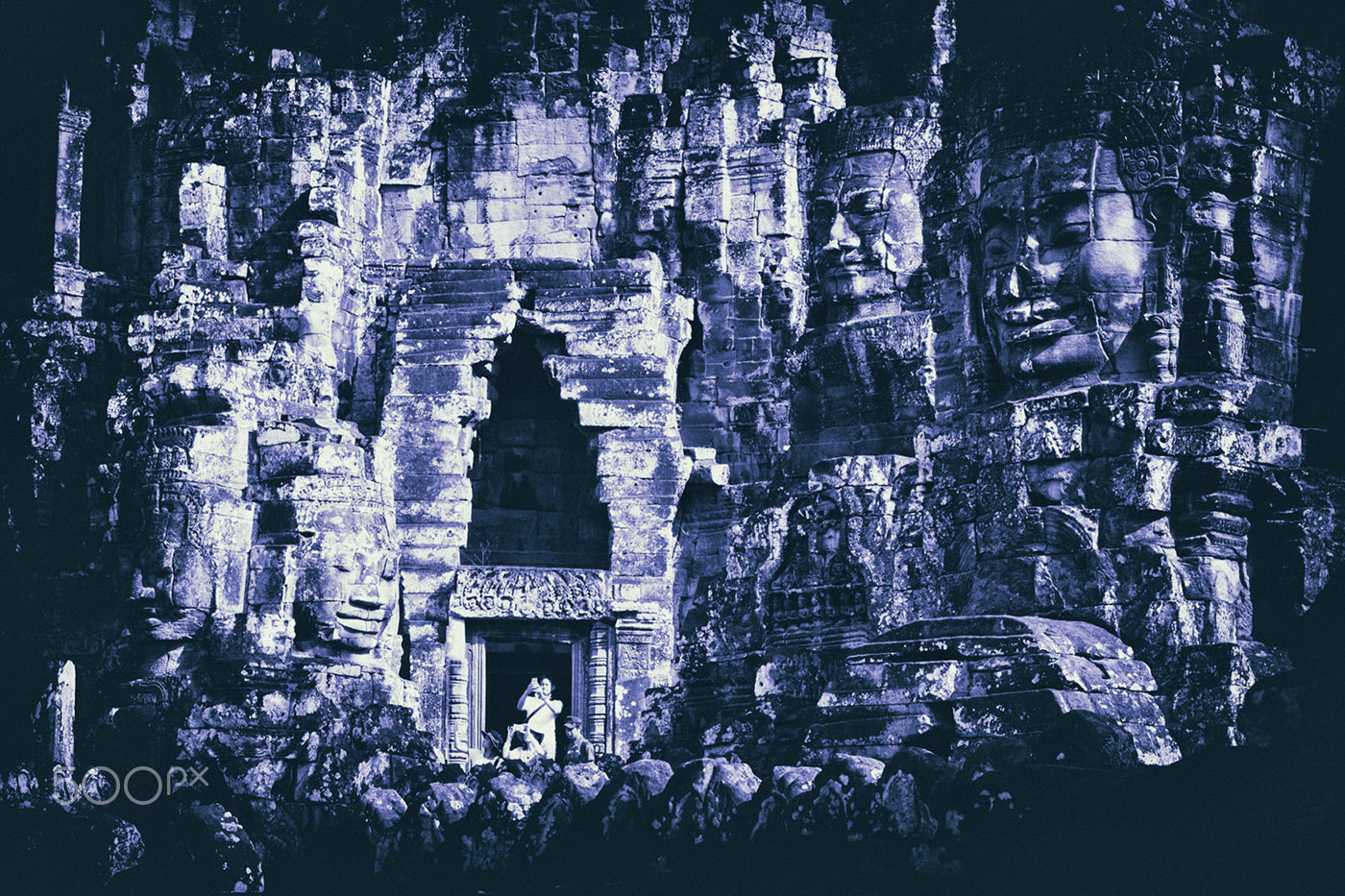 Minolta/Sony AF 70-200mm F2.8 G sample photo. Bayon photography