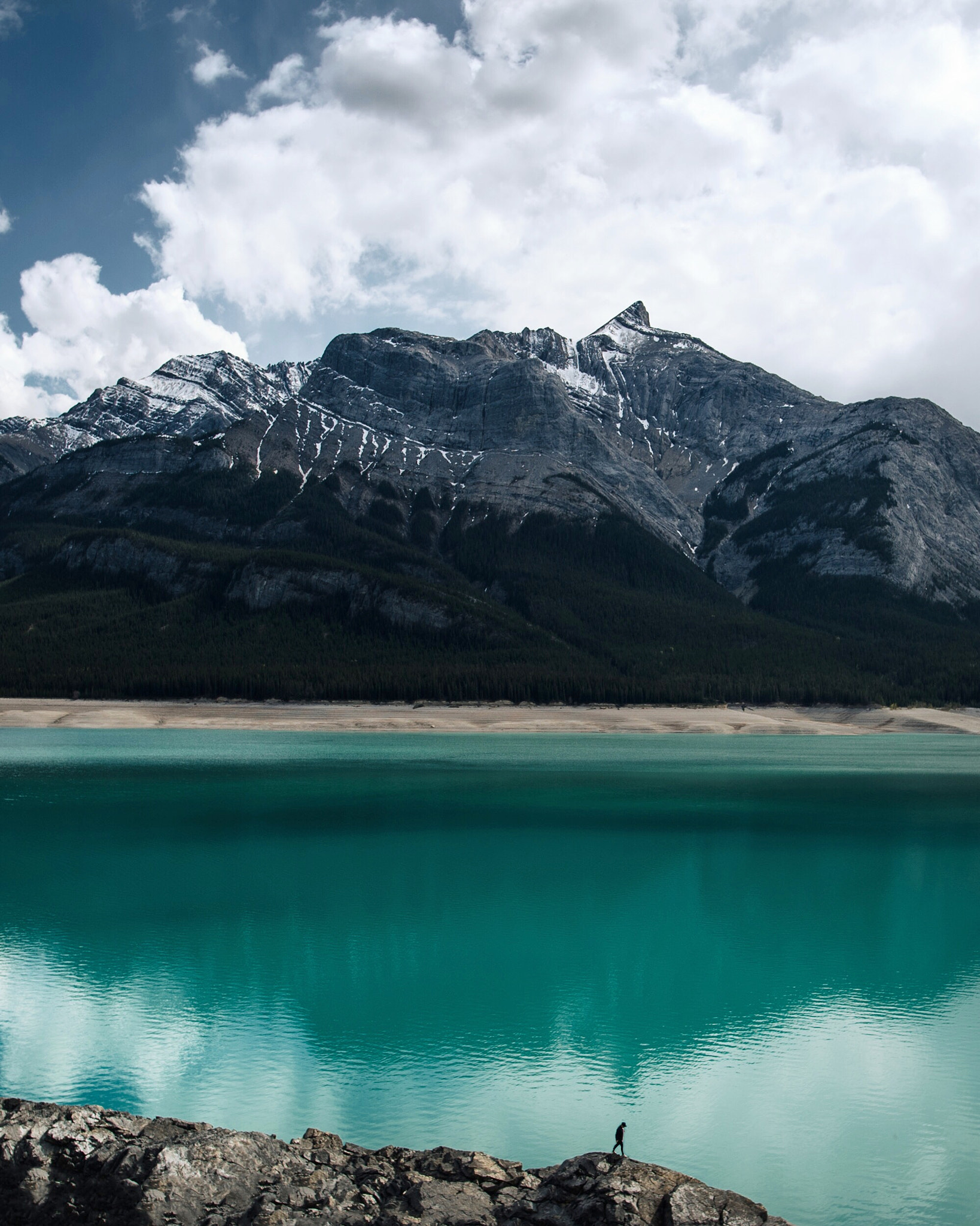 Nikon D4 + Nikon AF-S Nikkor 20mm F1.8G ED sample photo. Abraham lake. nordegg. alberta. @jontaylorsweet and the most colorful water ever! photography