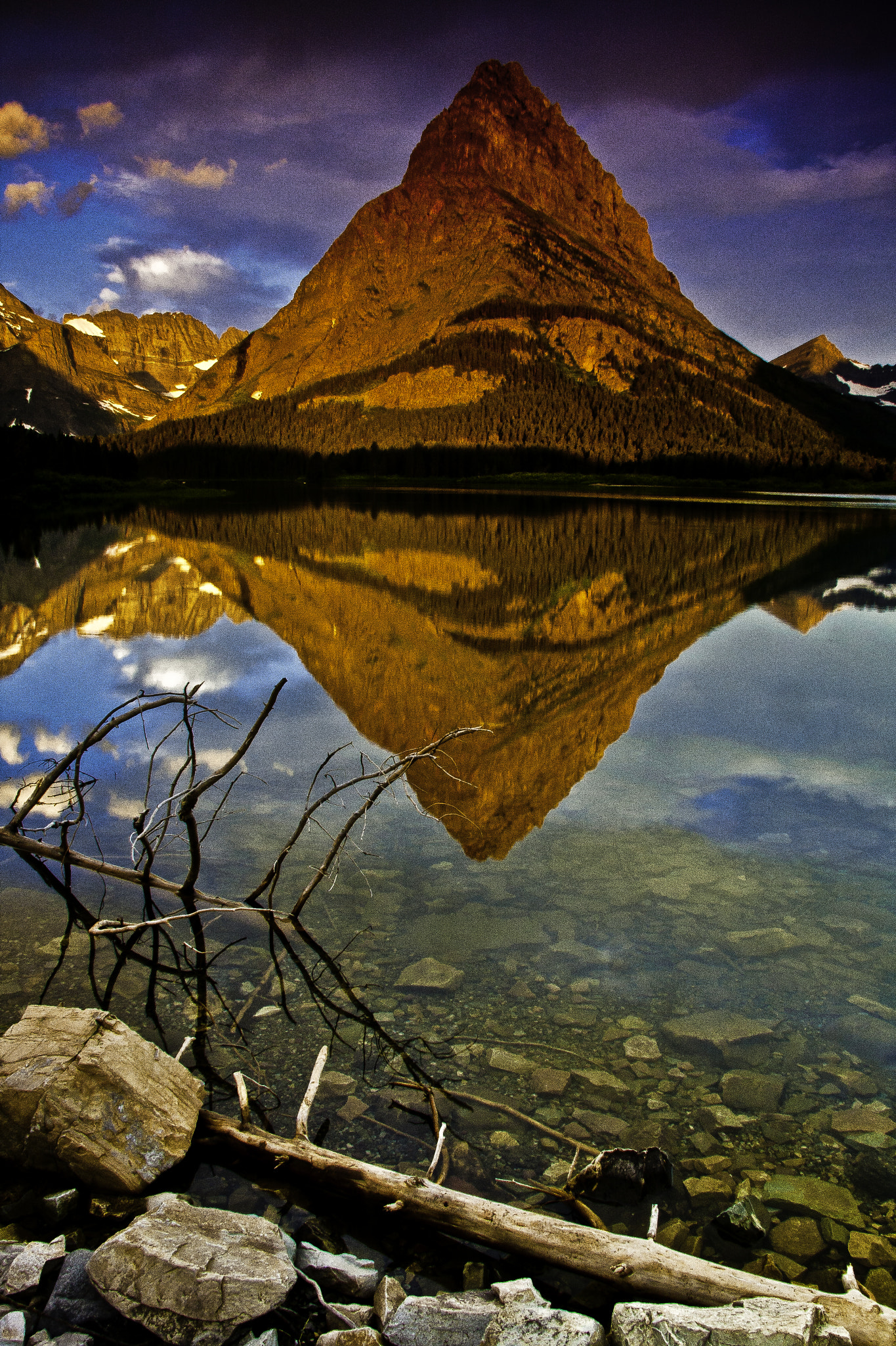 Canon EOS 400D (EOS Digital Rebel XTi / EOS Kiss Digital X) sample photo. Sunrise glow on grinnell peak photography