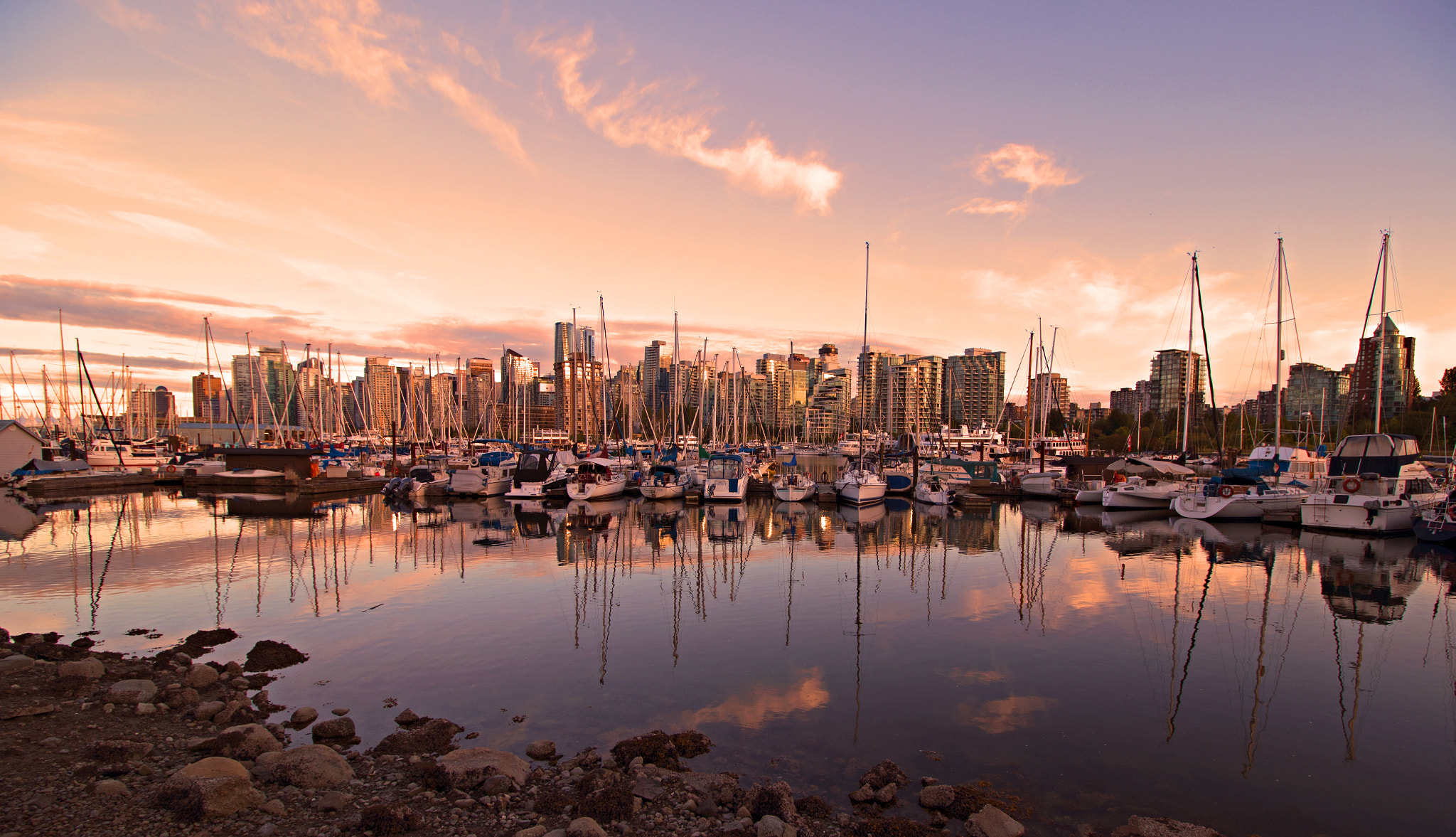 Canon EF-S 10-18mm F4.5–5.6 IS STM sample photo. Sailboats at low tide photography
