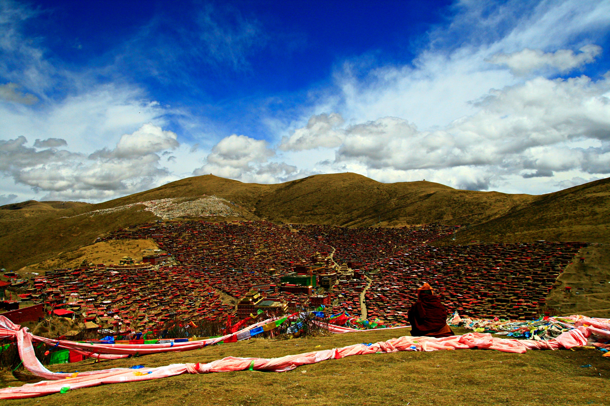 Canon EOS 400D (EOS Digital Rebel XTi / EOS Kiss Digital X) + Tamron SP AF 17-50mm F2.8 XR Di II LD Aspherical (IF) sample photo. East tibet photography