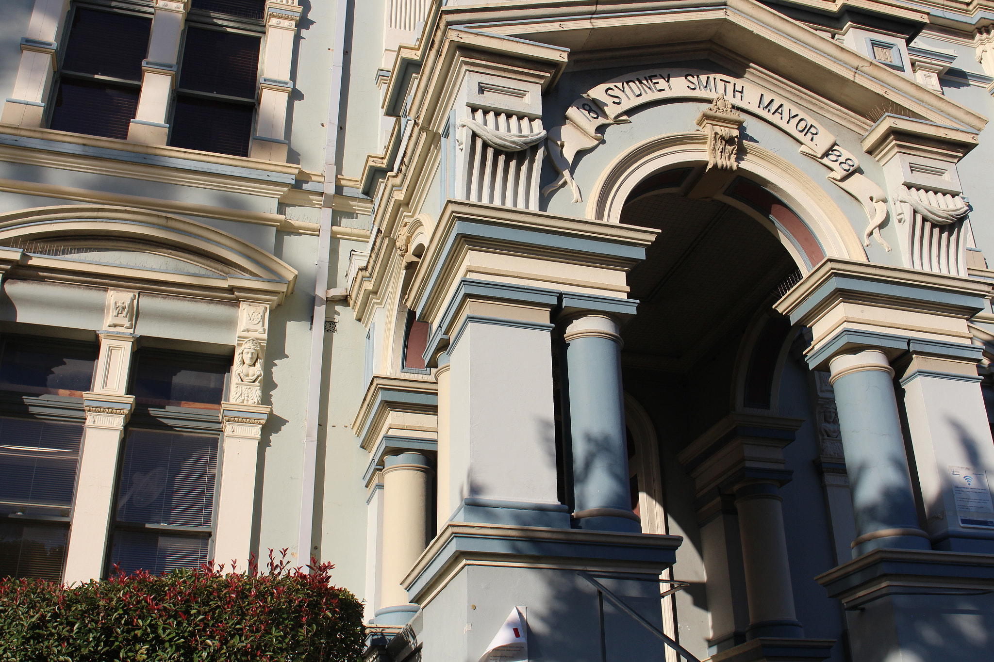Canon EF 24mm F2.8 IS USM sample photo. Leichhardt town hall photography
