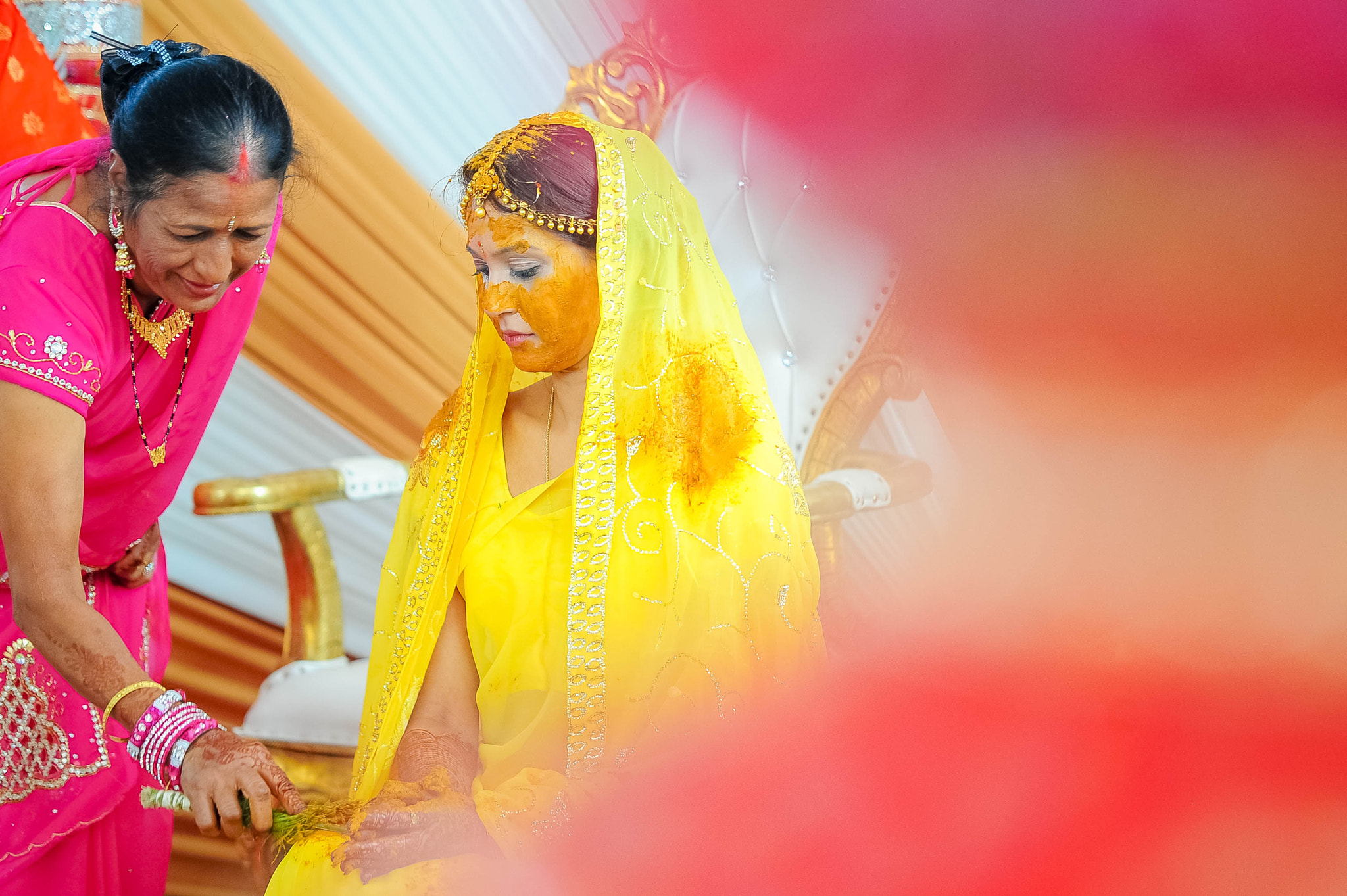 Nikon D3 + Sigma 70-200mm F2.8 EX DG Macro HSM II sample photo. Indian wedding bride- halidi vidhi photography