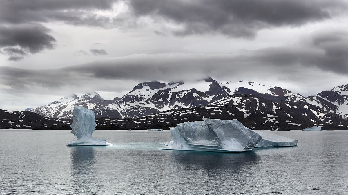 Phase One IQ260 sample photo. Totem floating iceberg photography