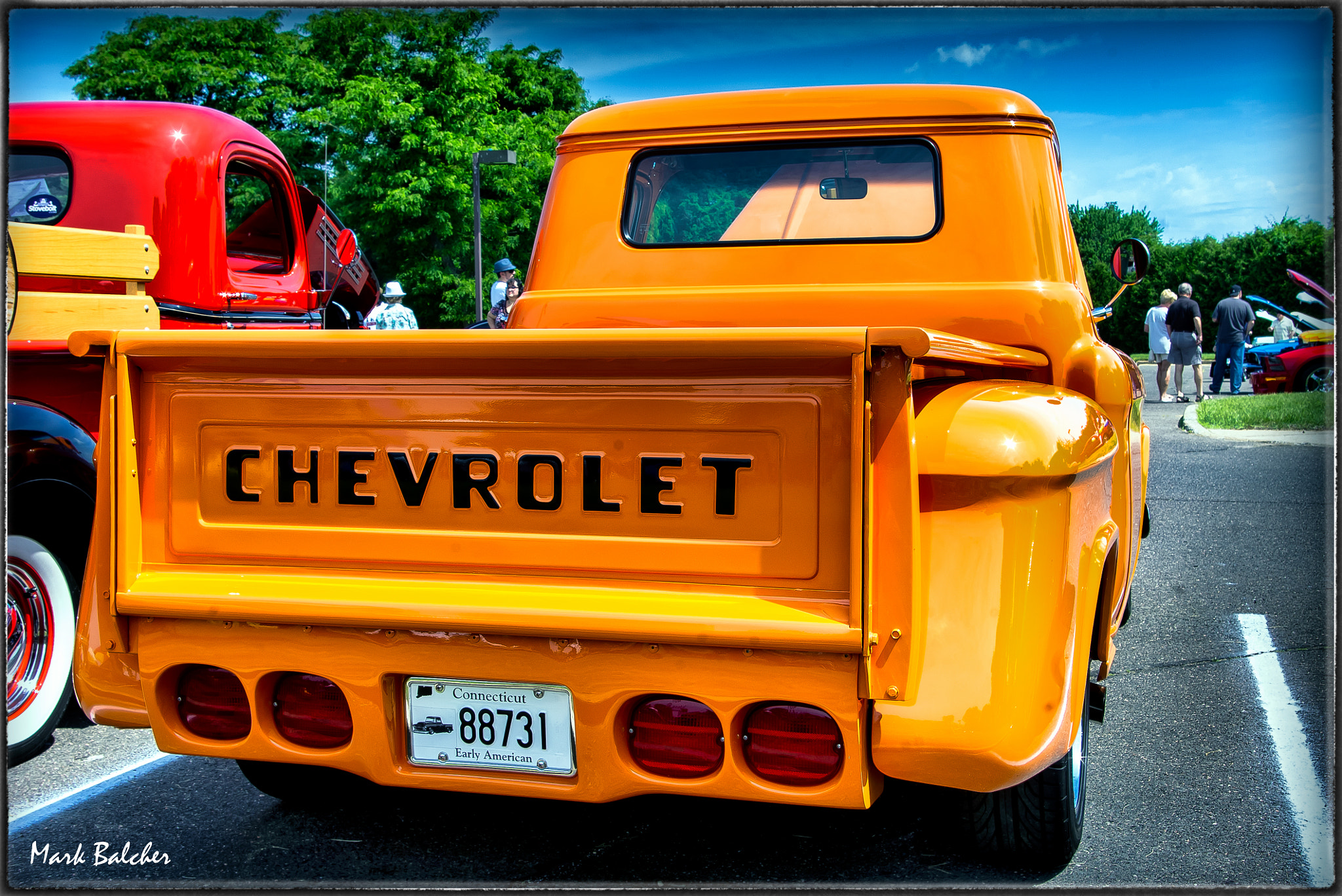 Pentax K-x sample photo. A beautiful bright chevrolet pickup truck from the '50s photography