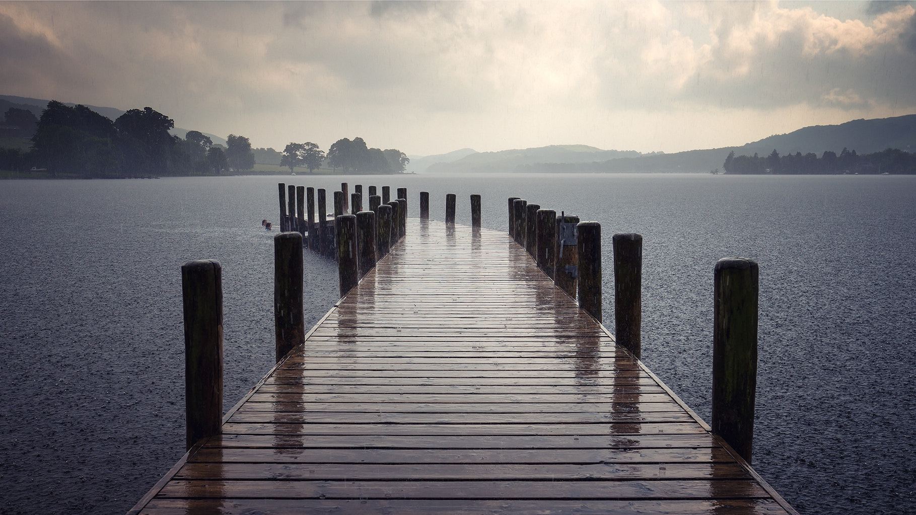 Canon EOS-1D X + Canon EF 16-35mm F4L IS USM sample photo. When it rains photography