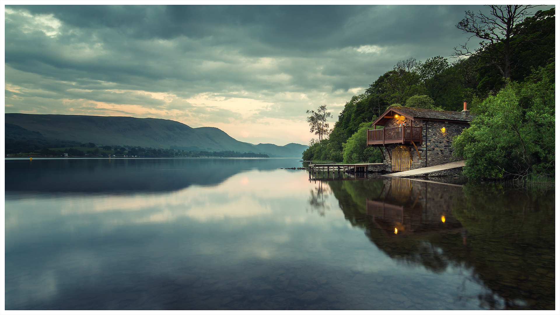 Canon EOS-1D X + Canon EF 16-35mm F4L IS USM sample photo. Landscape reflection photography