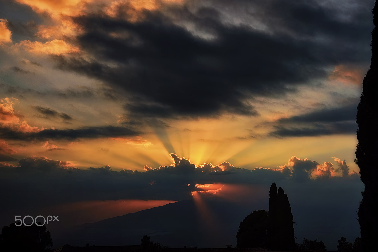 Sigma 18-50mm F2.8-4.5 DC OS HSM sample photo. House of the setting sun photography