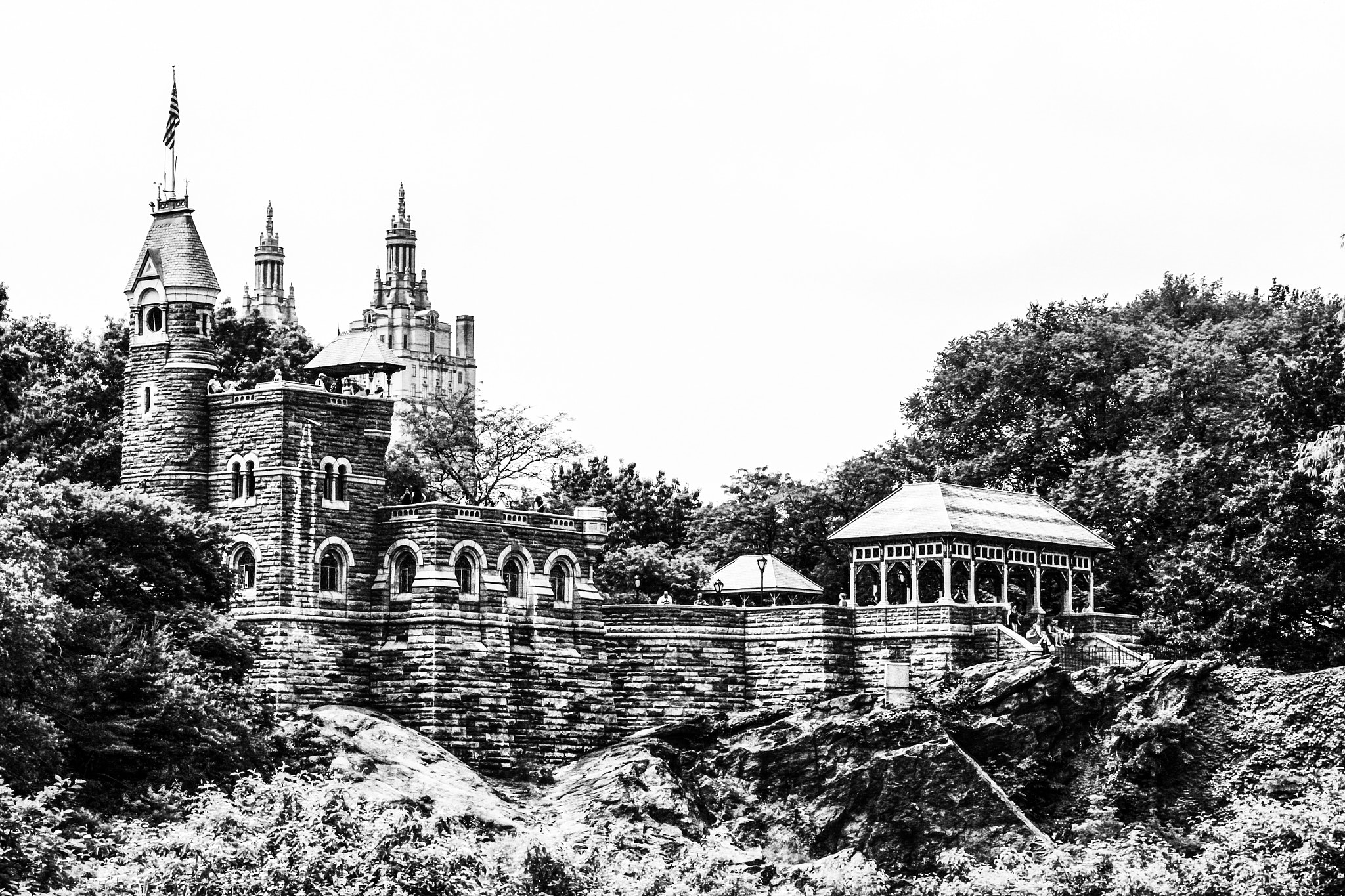 Canon EF-S 18-135mm F3.5-5.6 IS sample photo. Castle in the middle of a big city. new york's central park photography