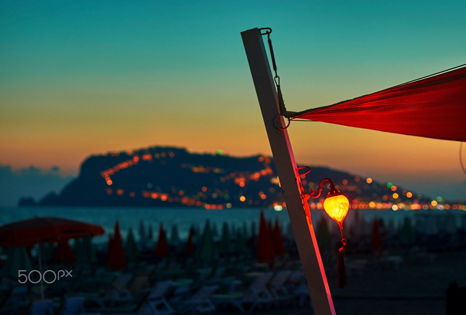 Sony SLT-A57 + Minolta AF 50mm F1.4 [New] sample photo. Lantern on the beach in alanya, turkey photography