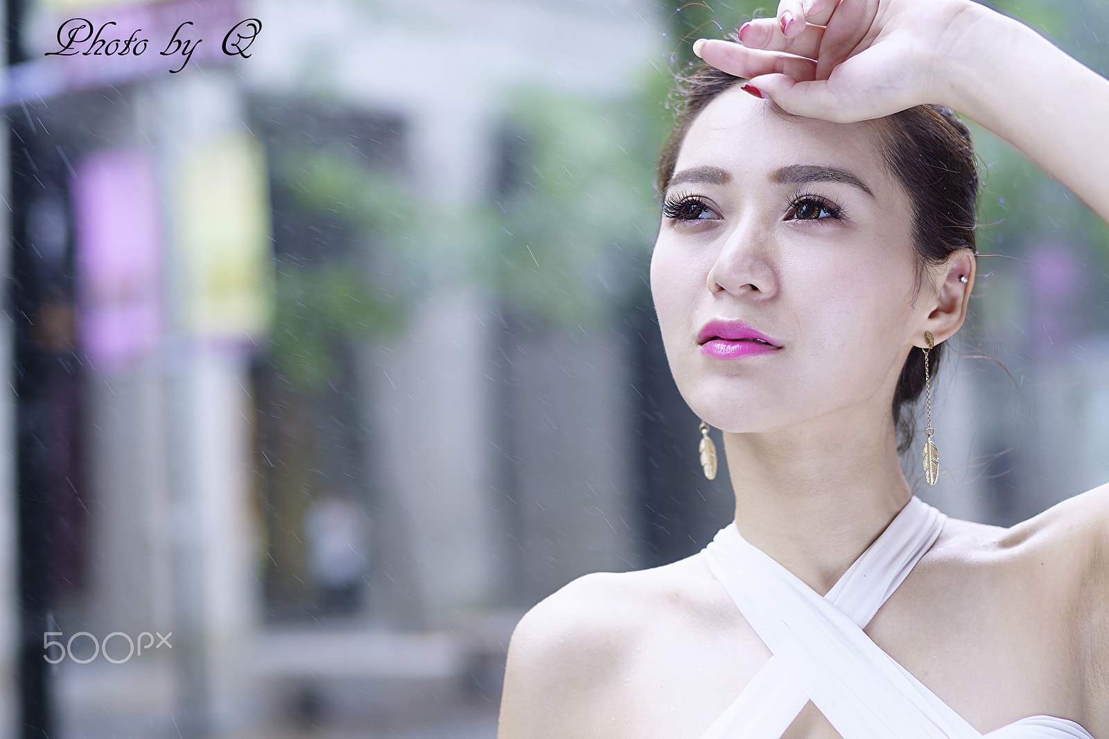 Sony Planar T* 50mm F1.4 ZA SSM sample photo. Raining day blue photography