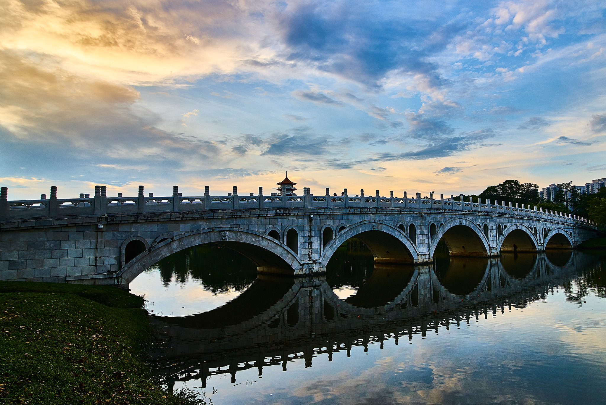 Sony a7R + 16-28mm F2.8 sample photo. The bridge photography