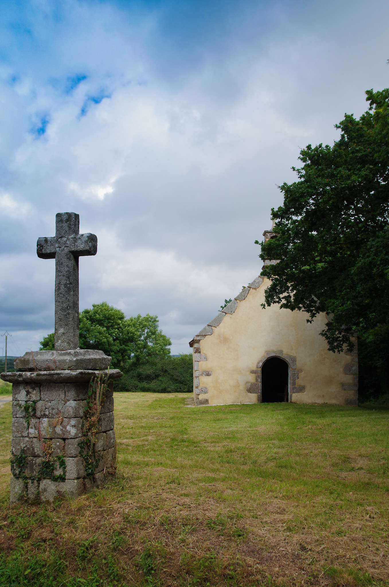 Pentax K-30 sample photo. La chapelle saint-marc à surzur photography