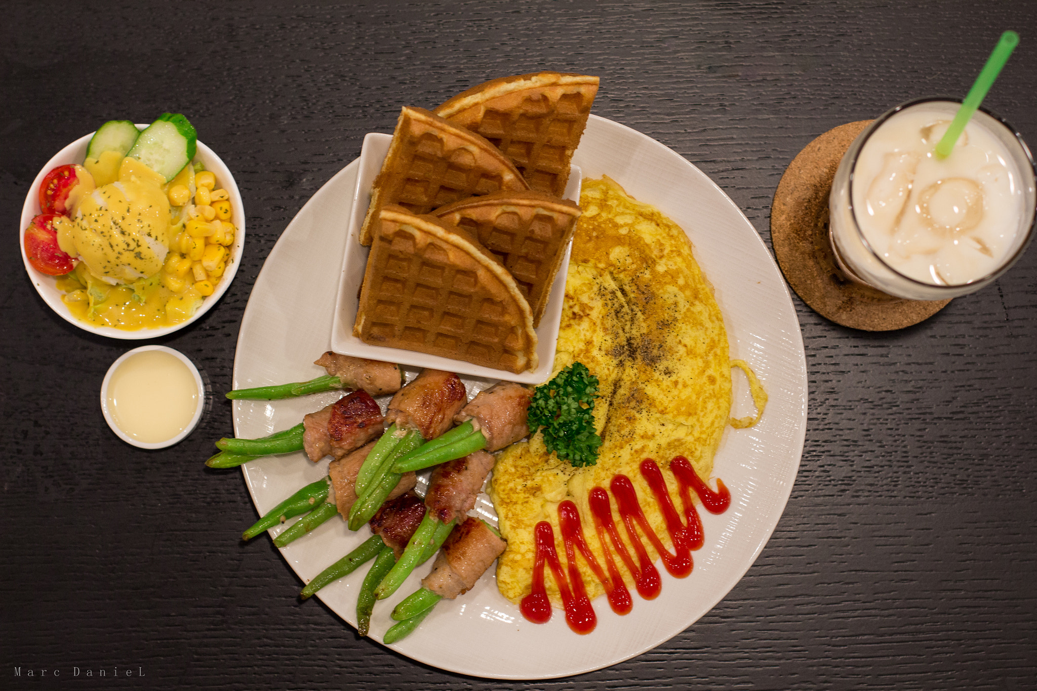 Canon EOS 700D (EOS Rebel T5i / EOS Kiss X7i) + Canon EF 50mm F1.4 USM sample photo. A perfect day comes with a perfect meal photography