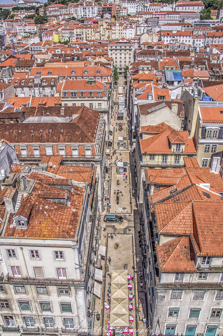 Sony Alpha DSLR-A580 + Sigma 18-200mm F3.5-6.3 DC sample photo. Elevador de santa justa view - rue de santa justa photography