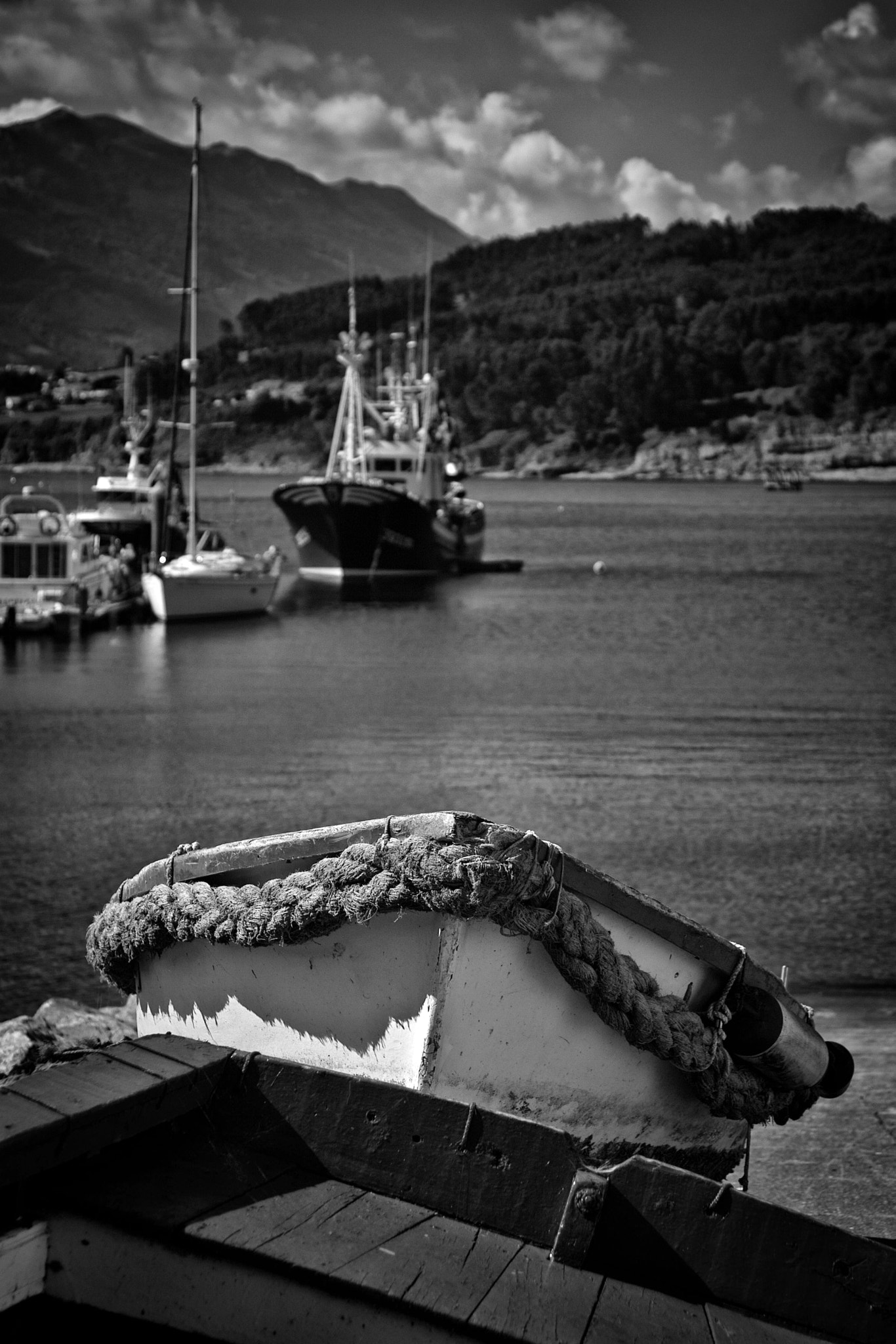 Canon EF 28-105mm f/3.5-4.5 USM sample photo. Lastres photography