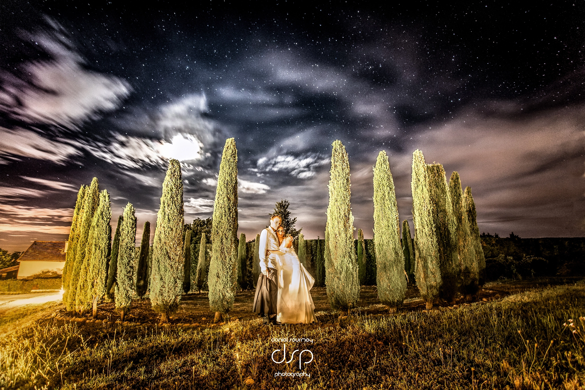 Sigma 17-35mm f/2.8-4 EX DG Aspherical HSM sample photo. #valensole photography