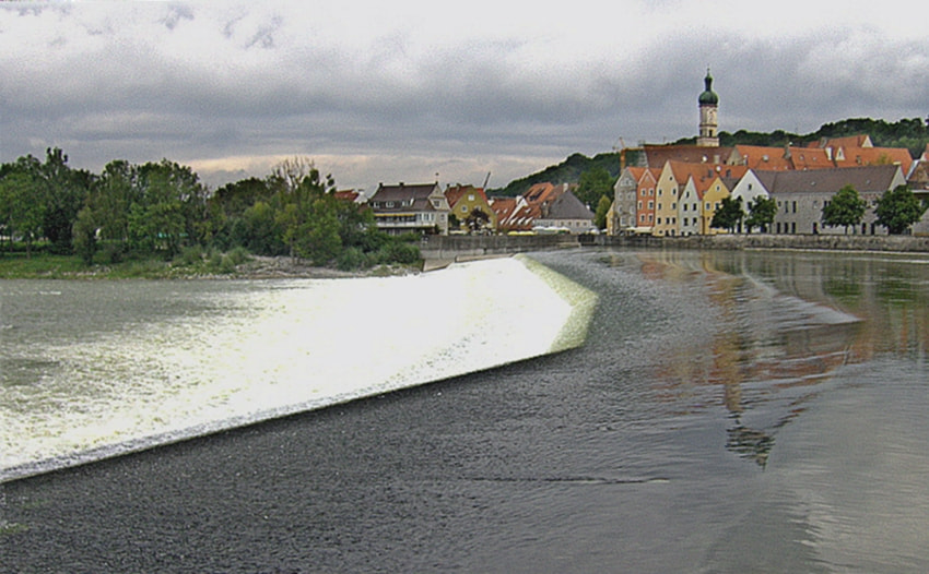HP PHOTOSMART R927  (V01.00) sample photo. The weir on the lech at landsberg photography