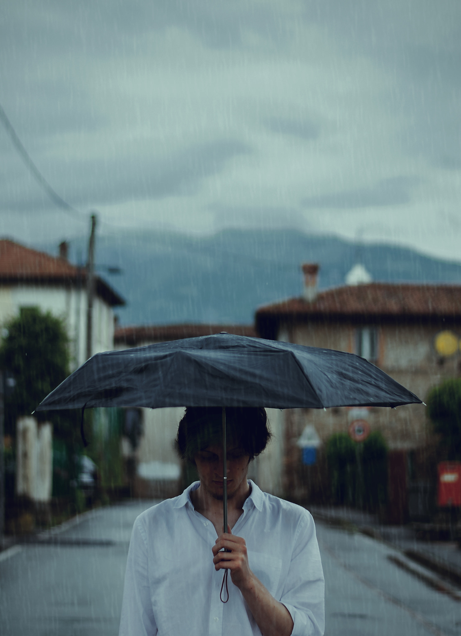 Nikon D80 + Nikon AF-S Nikkor 50mm F1.8G sample photo. Raindrops photography