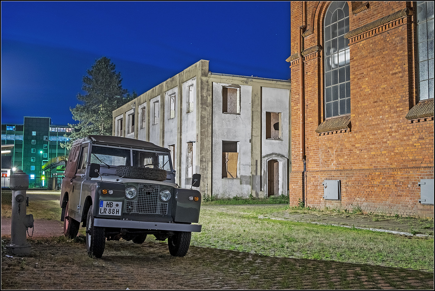 Fujifilm X-T1 + Fujifilm XC 16-50mm F3.5-5.6 OIS II sample photo. Land rover serie ii photography