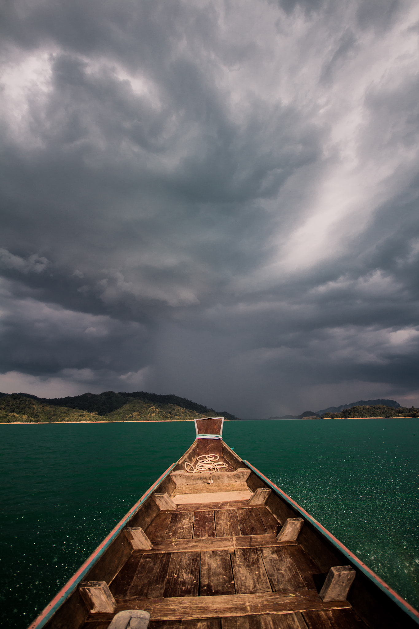Sigma 10-20mm F4-5.6 EX DC HSM sample photo. Into the storm photography