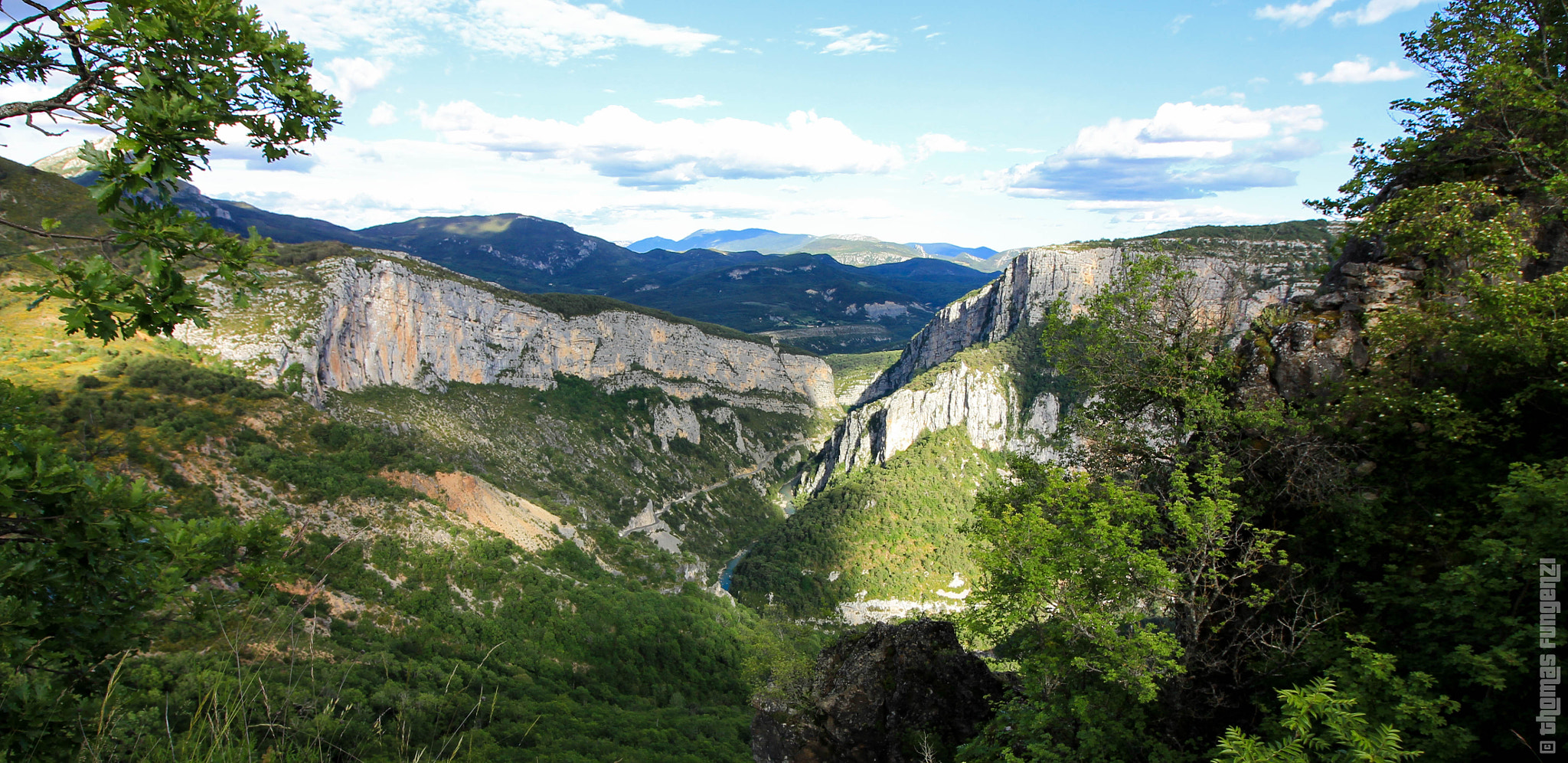Canon EF-S 10-18mm F4.5–5.6 IS STM sample photo. Verdon gorges - photo trip around rougon village photography