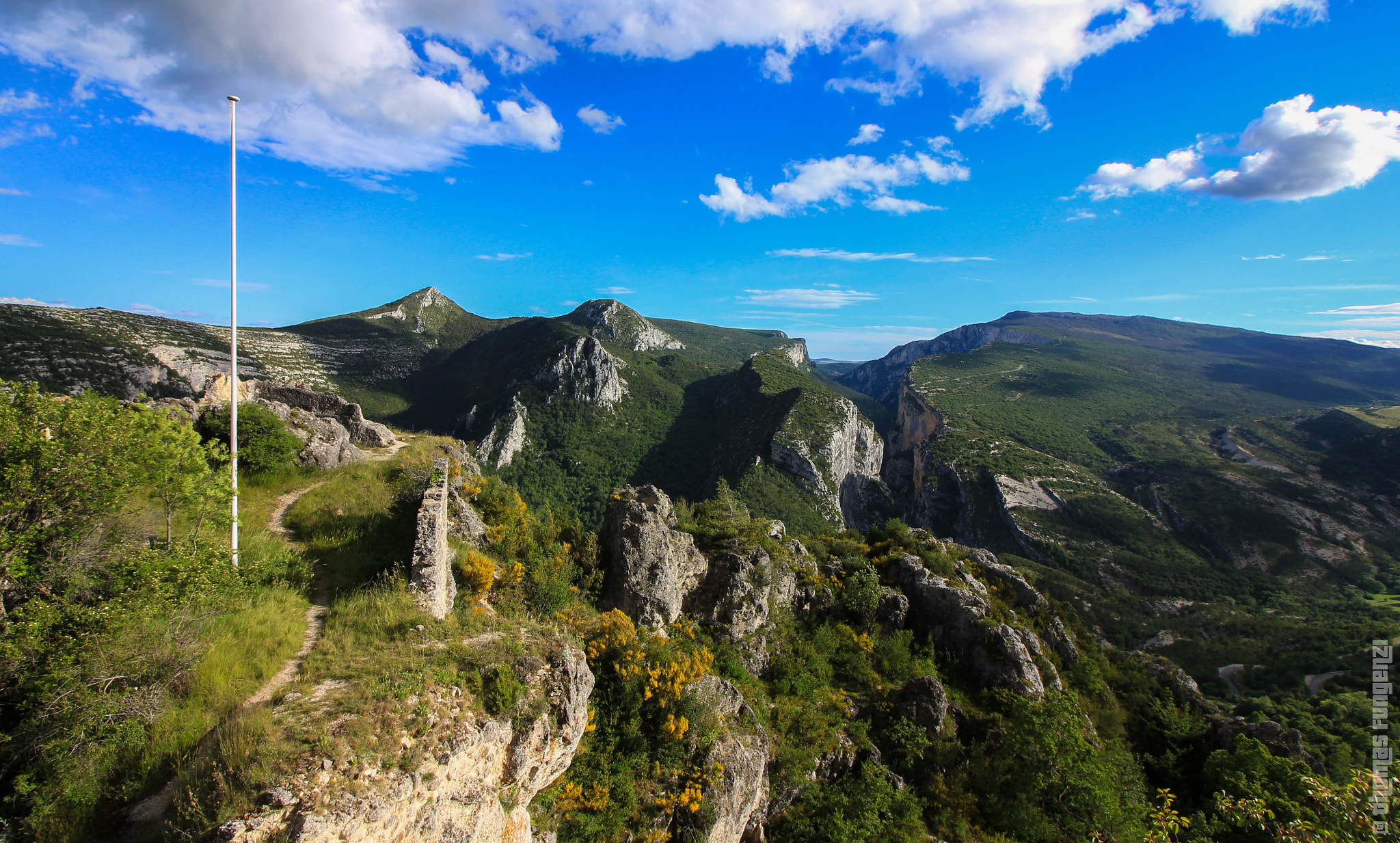 Canon EF-S 10-18mm F4.5–5.6 IS STM sample photo. Verdon gorges - photo trip around rougon village photography