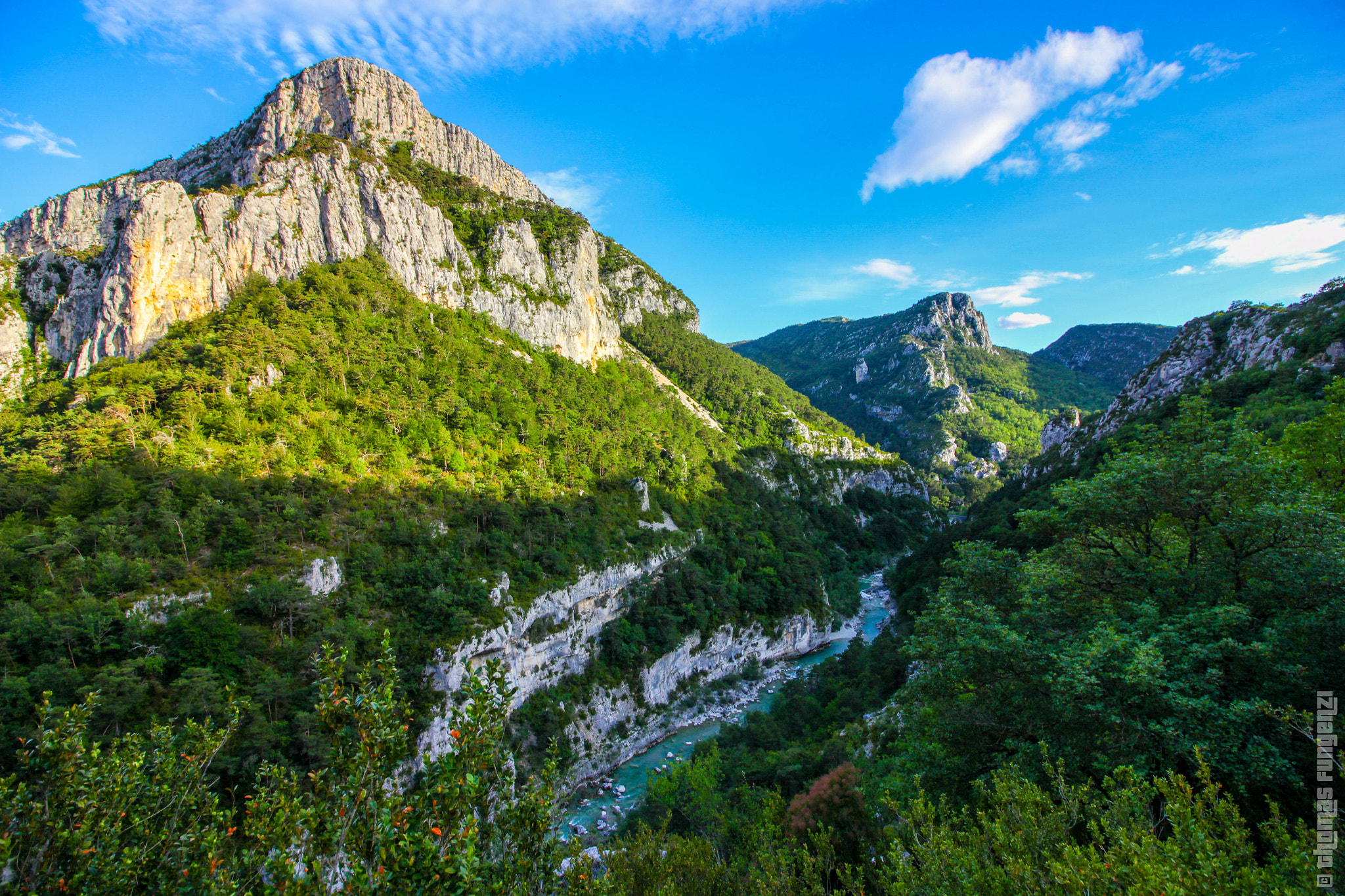 Canon EOS 550D (EOS Rebel T2i / EOS Kiss X4) + Canon EF-S 10-18mm F4.5–5.6 IS STM sample photo. Verdon gorges - photo trip around rougon village photography