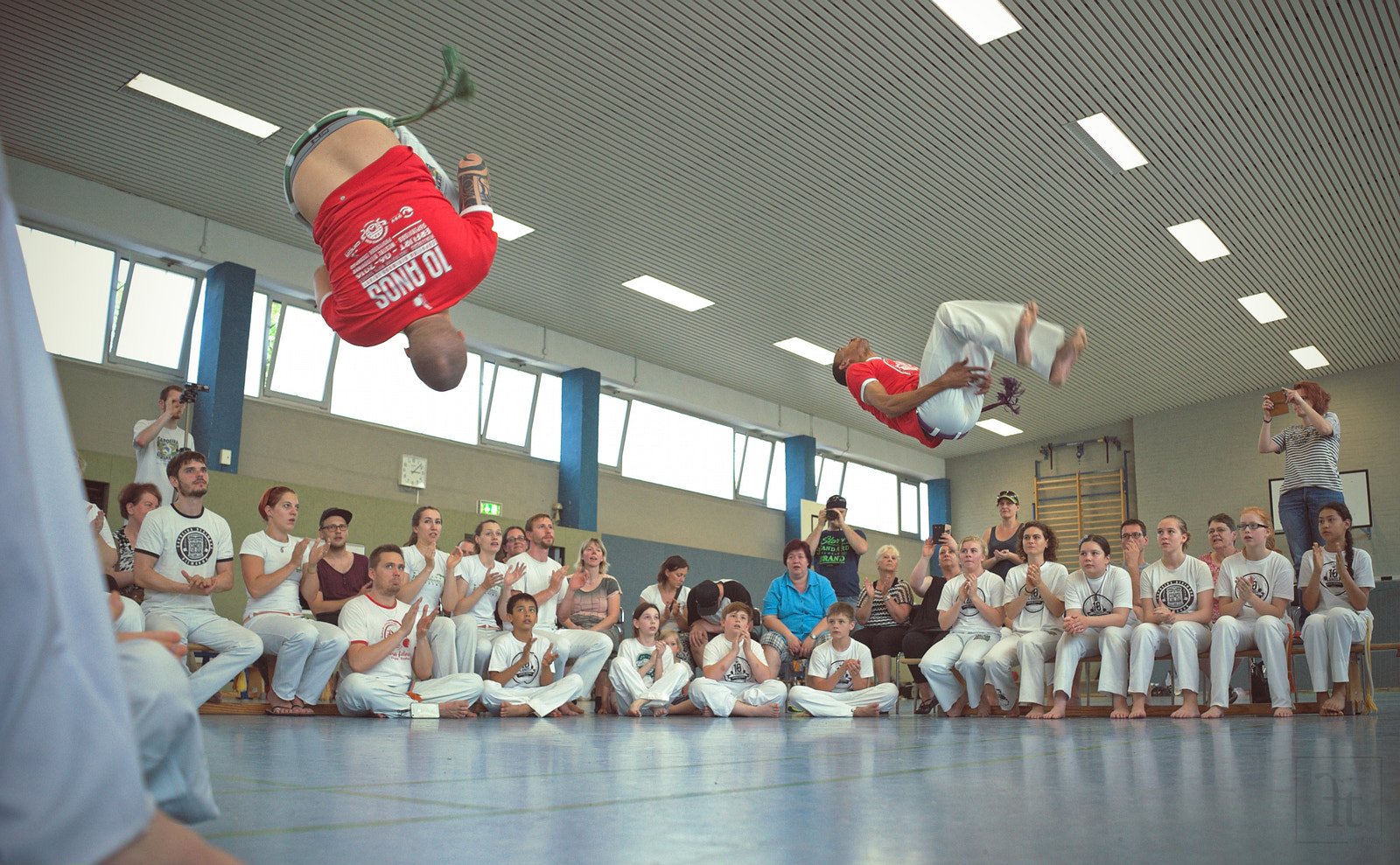 Sony a7 II + Sony FE 28mm F2 sample photo. 2016 batizado - troca de corda photography