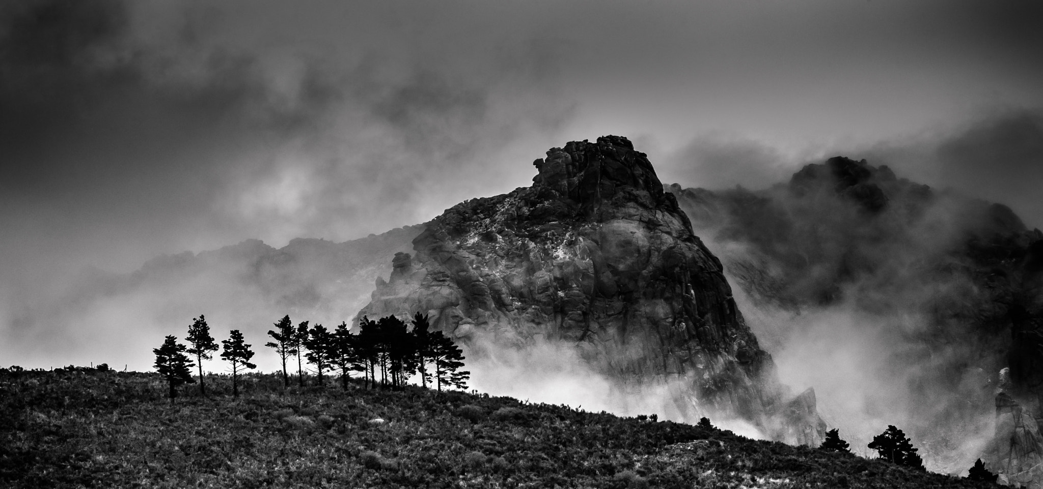 Nikon AF-S Nikkor 300mm F2.8G ED VR II sample photo. Gredos photography