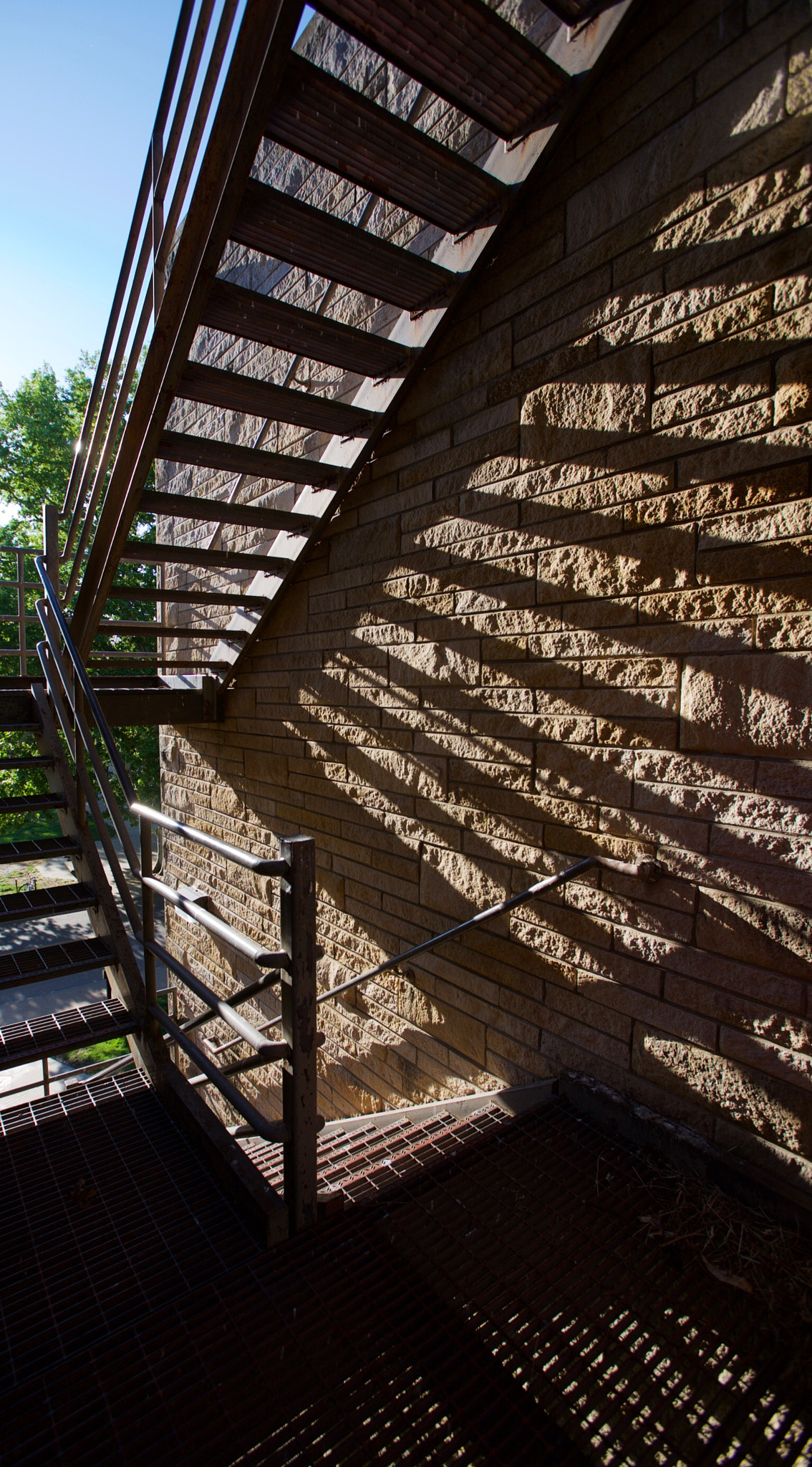 Canon EF 16-35mm F2.8L USM sample photo. Stair photography