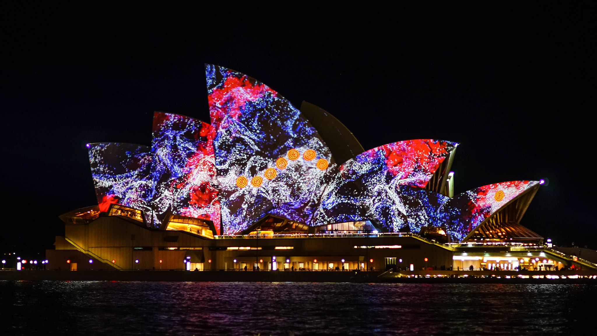 Sony a99 II + 85mm F1.4 sample photo. Vivid sydney 32 photography