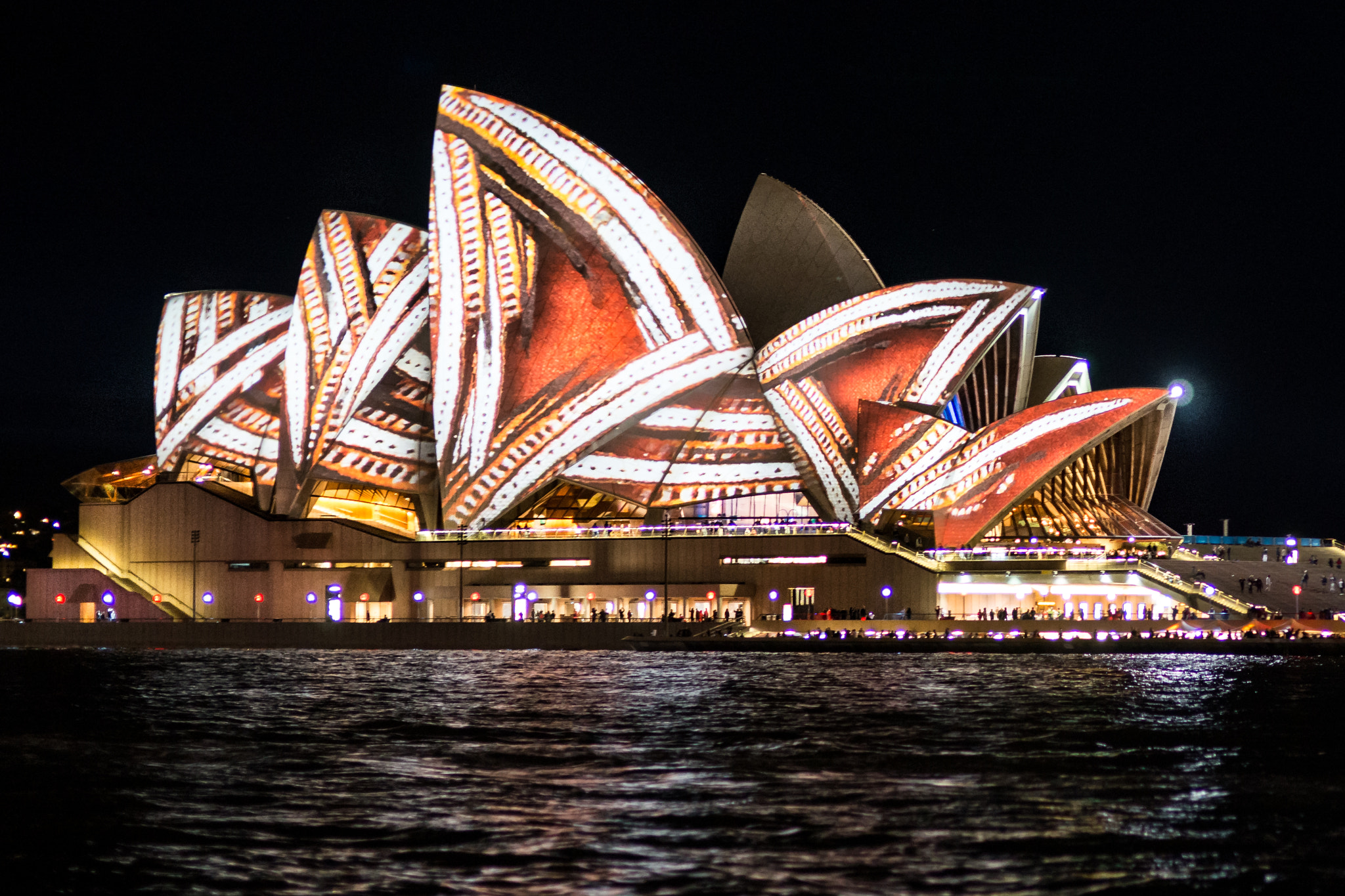 Sony a99 II + Sigma 85mm F1.4 EX DG HSM sample photo. Vivid sydney 39 photography