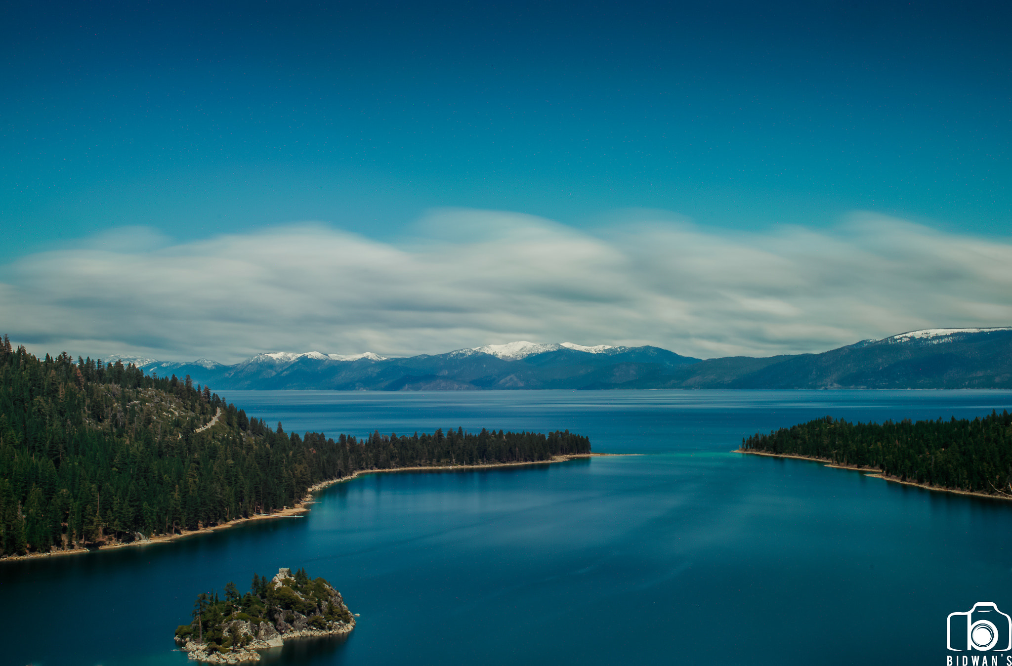Nikon D5100 + Nikon AF-S Nikkor 28-70mm F2.8 ED-IF sample photo. Emerald bay with snow capped peaks photography