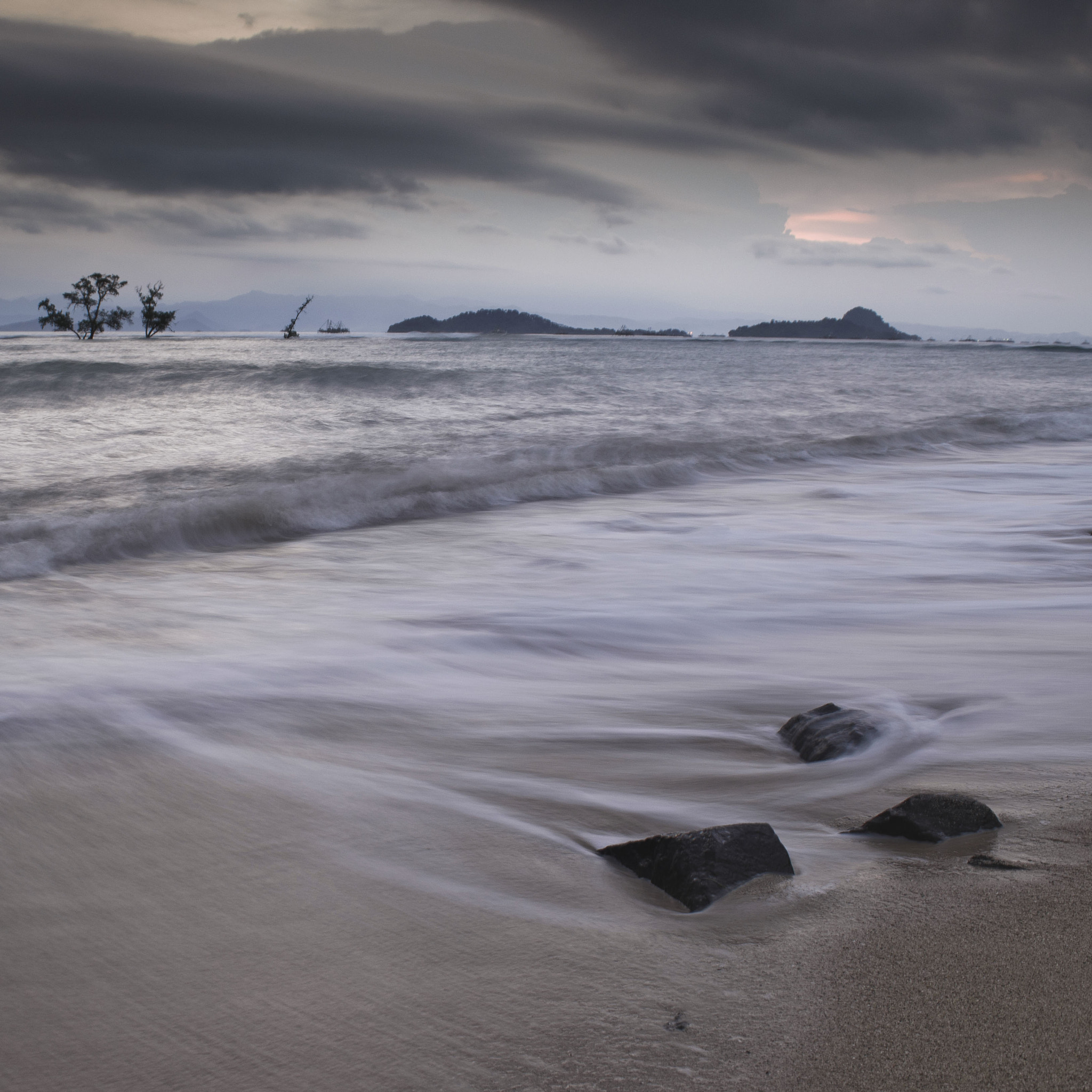 AF Zoom-Nikkor 35-80mm f/4-5.6D sample photo. Stones photography