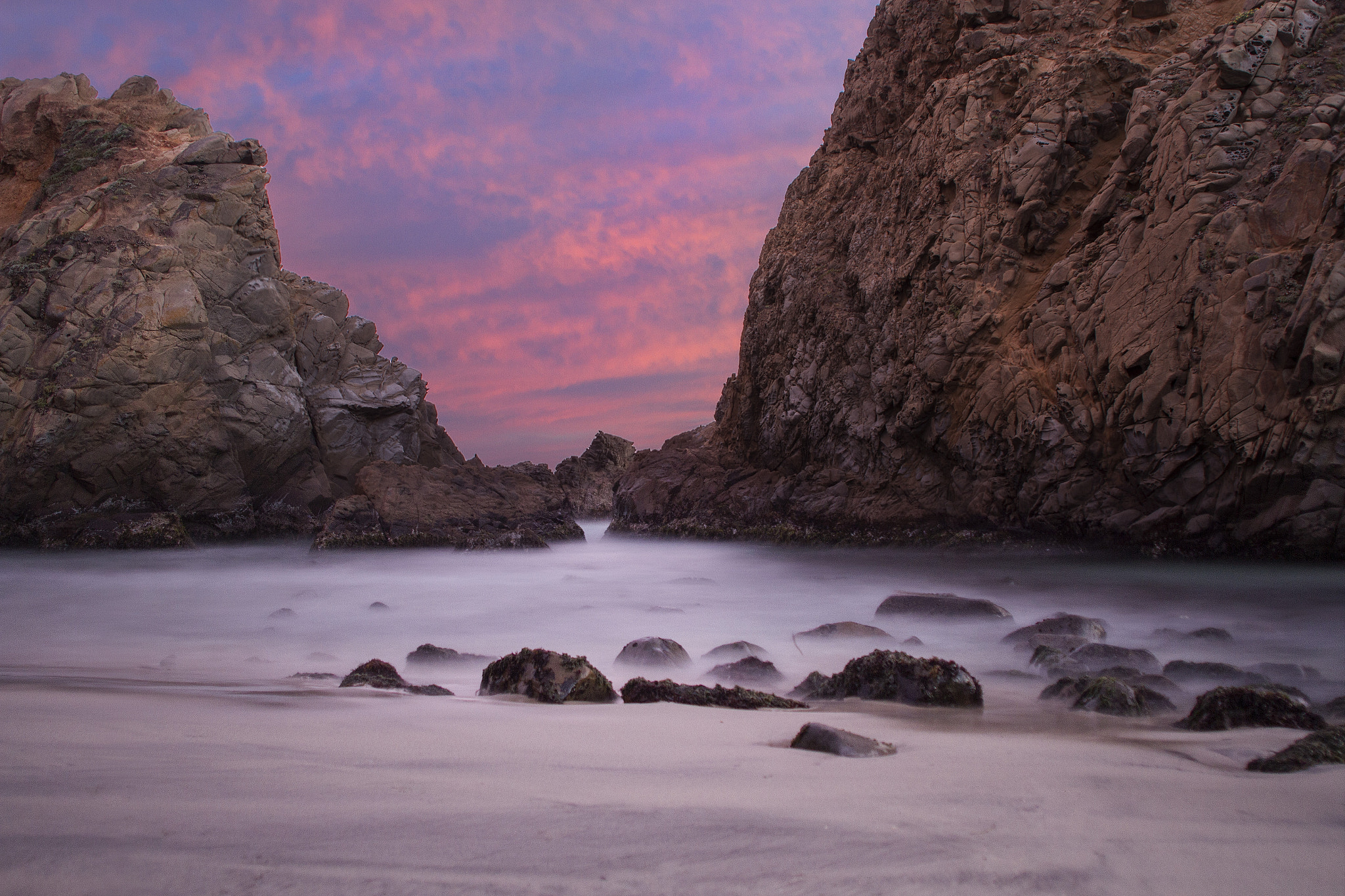 Canon EOS 7D + Canon EF 24mm F2.8 sample photo. Down by the beach photography