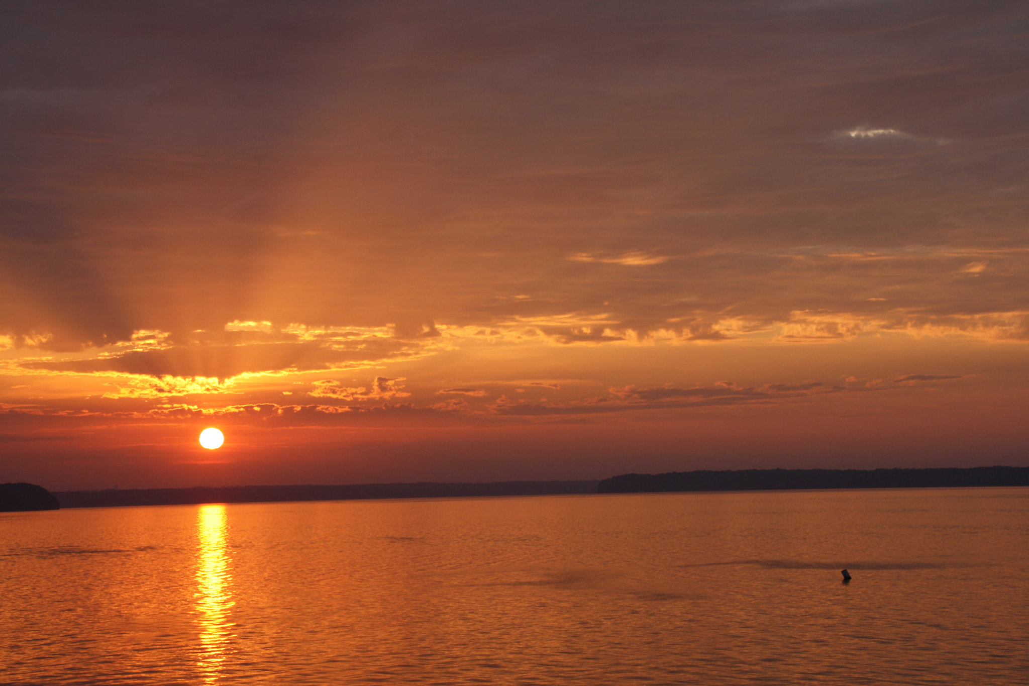Canon EOS 1000D (EOS Digital Rebel XS / EOS Kiss F) sample photo. Wilson lake sunrise photography