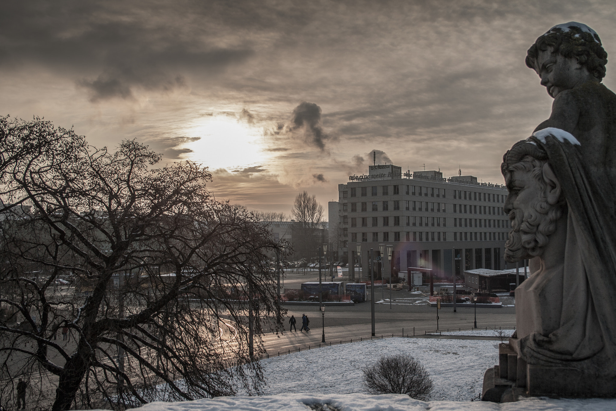 Canon EF-S 18-55mm F3.5-5.6 sample photo. Watching over winter photography