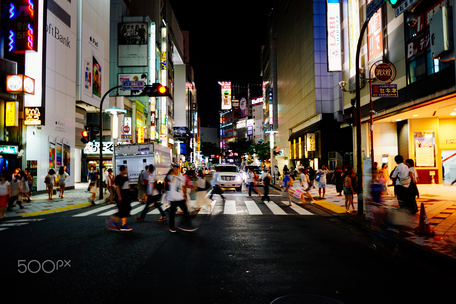 Sony Alpha NEX-7 + Sony E 16mm F2.8 sample photo. Tokyo photography