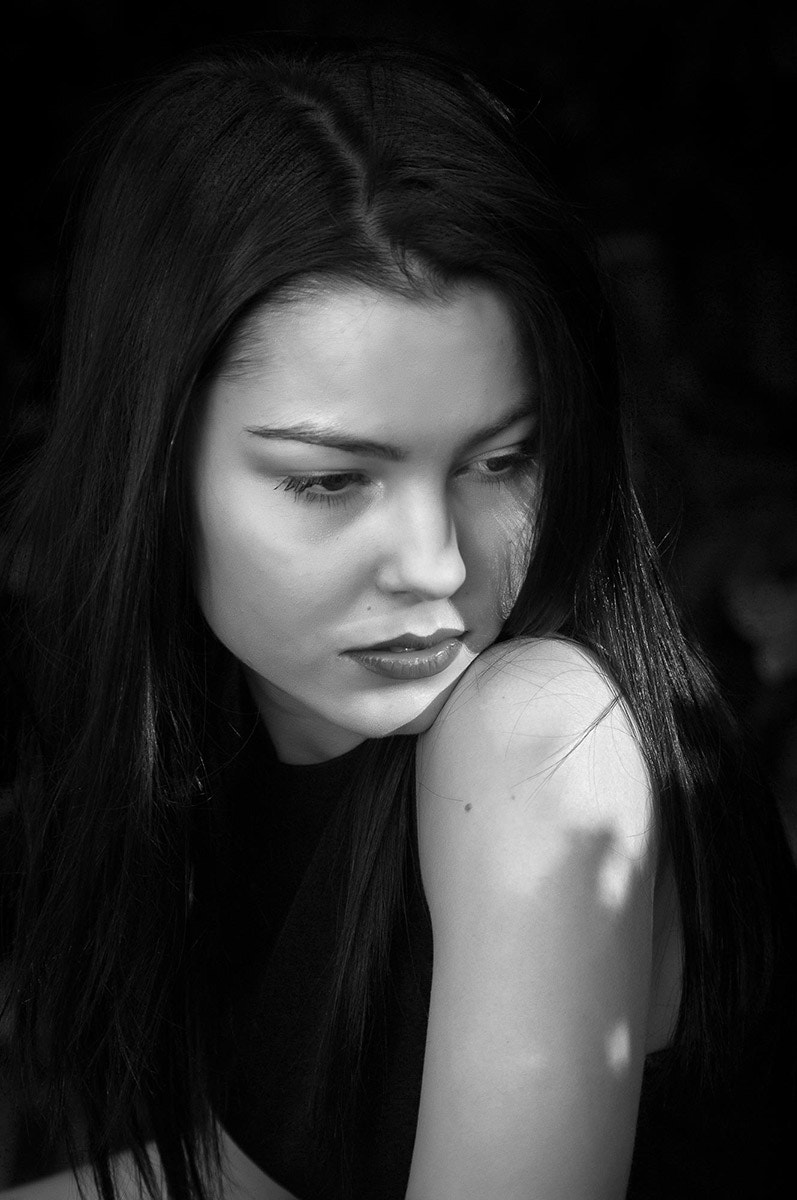Pentax smc DA 50-200mm F4-5.6 ED WR sample photo. Blackhair beauty photography