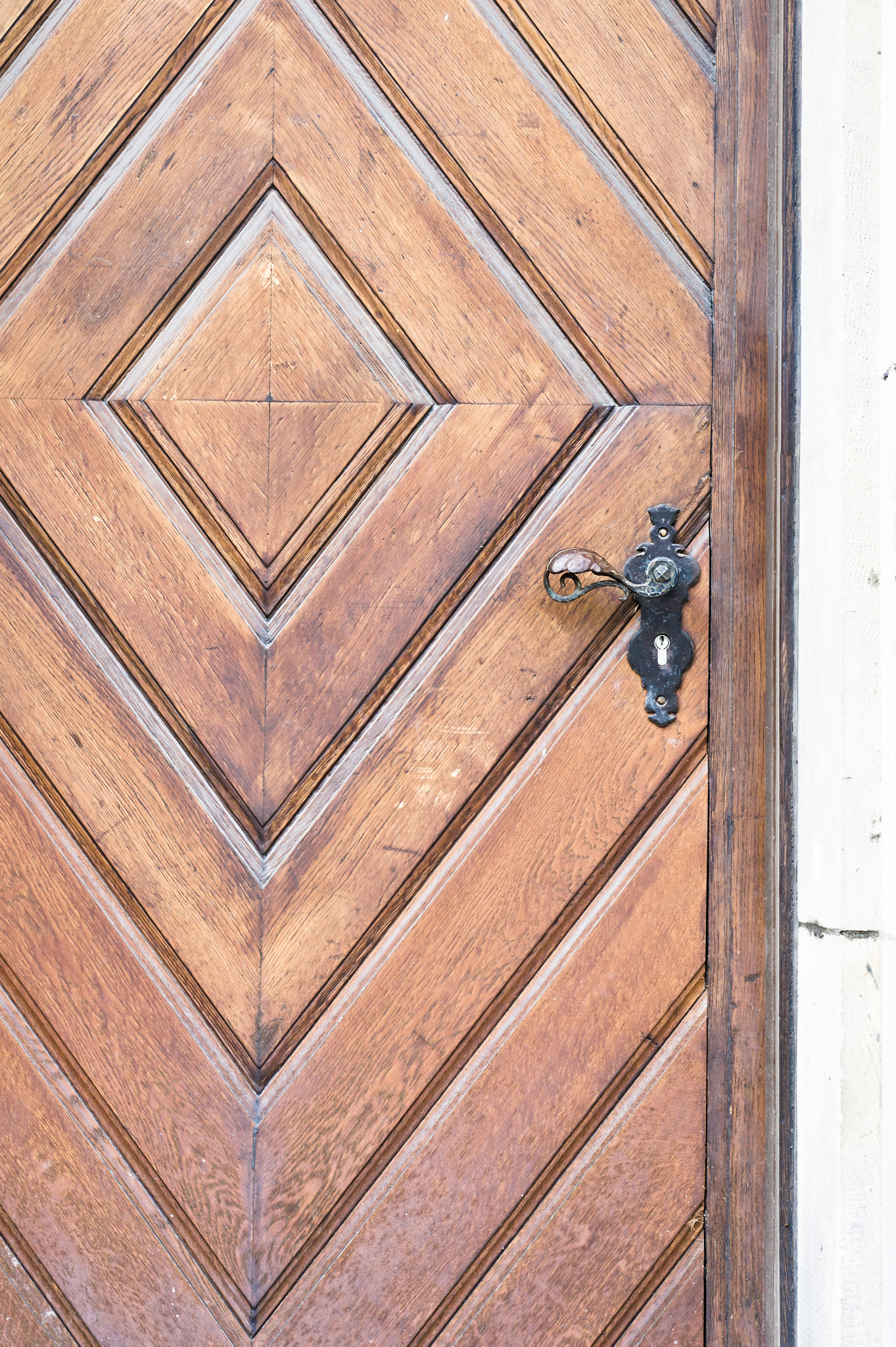 Sony Alpha NEX-5 + E 50mm F1.8 OSS sample photo. Wooden door photography