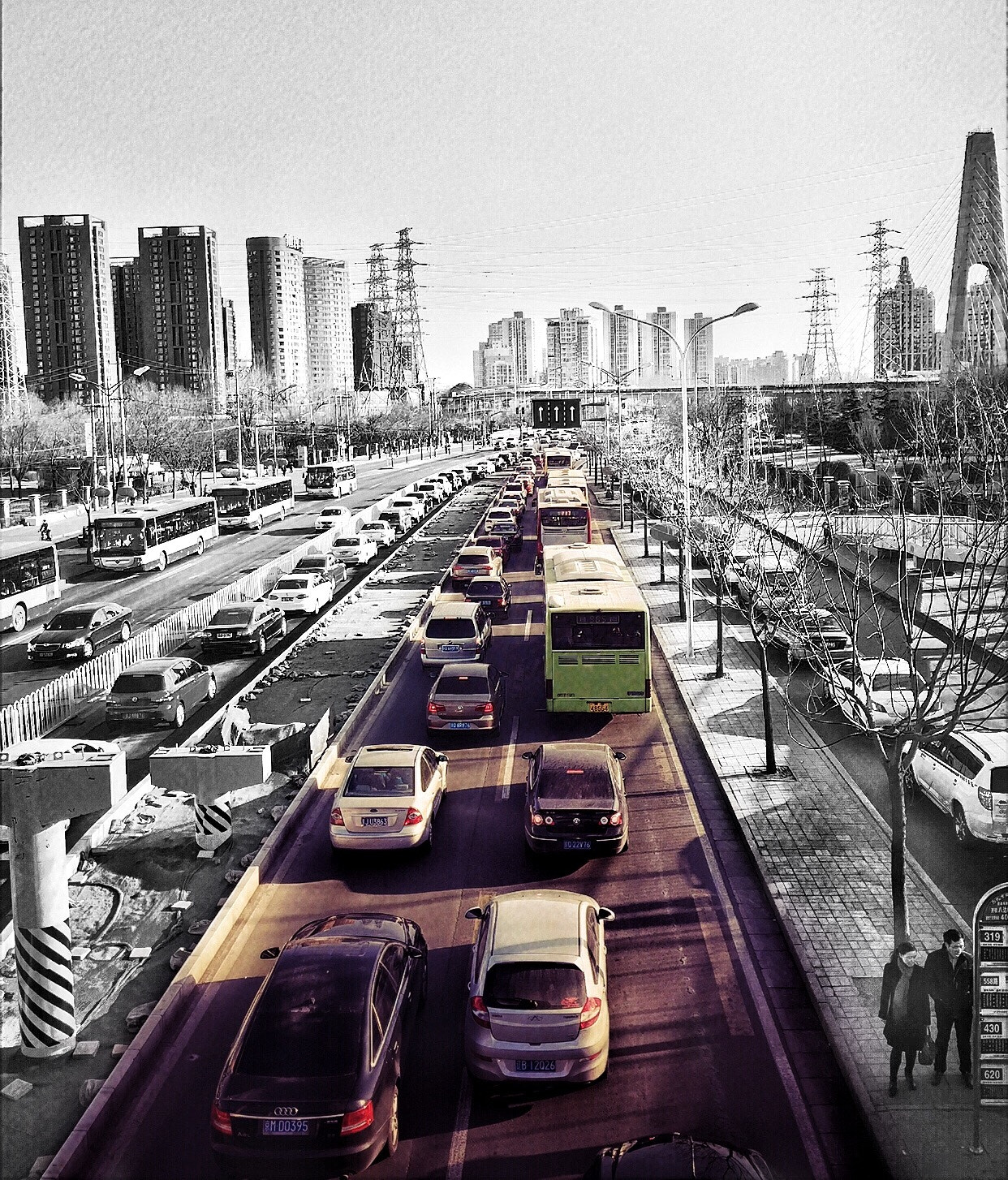 Apple iPhone7,1 sample photo. Traffic congestion on my way home. photography
