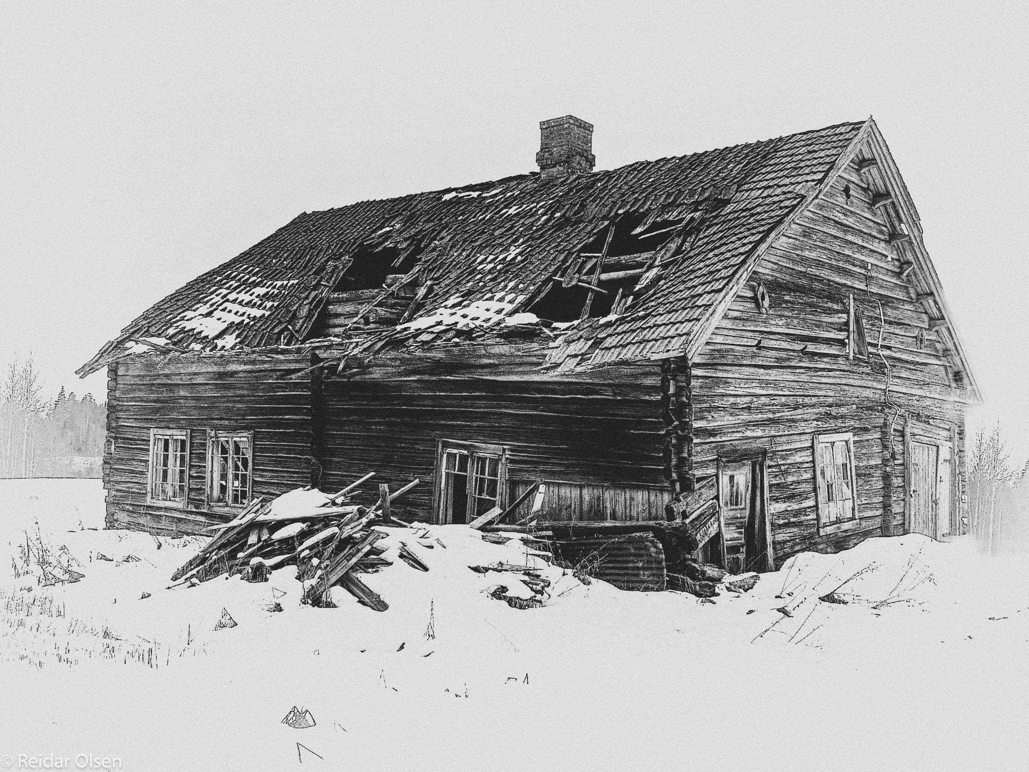 Olympus E-10 sample photo. Old house.. photography