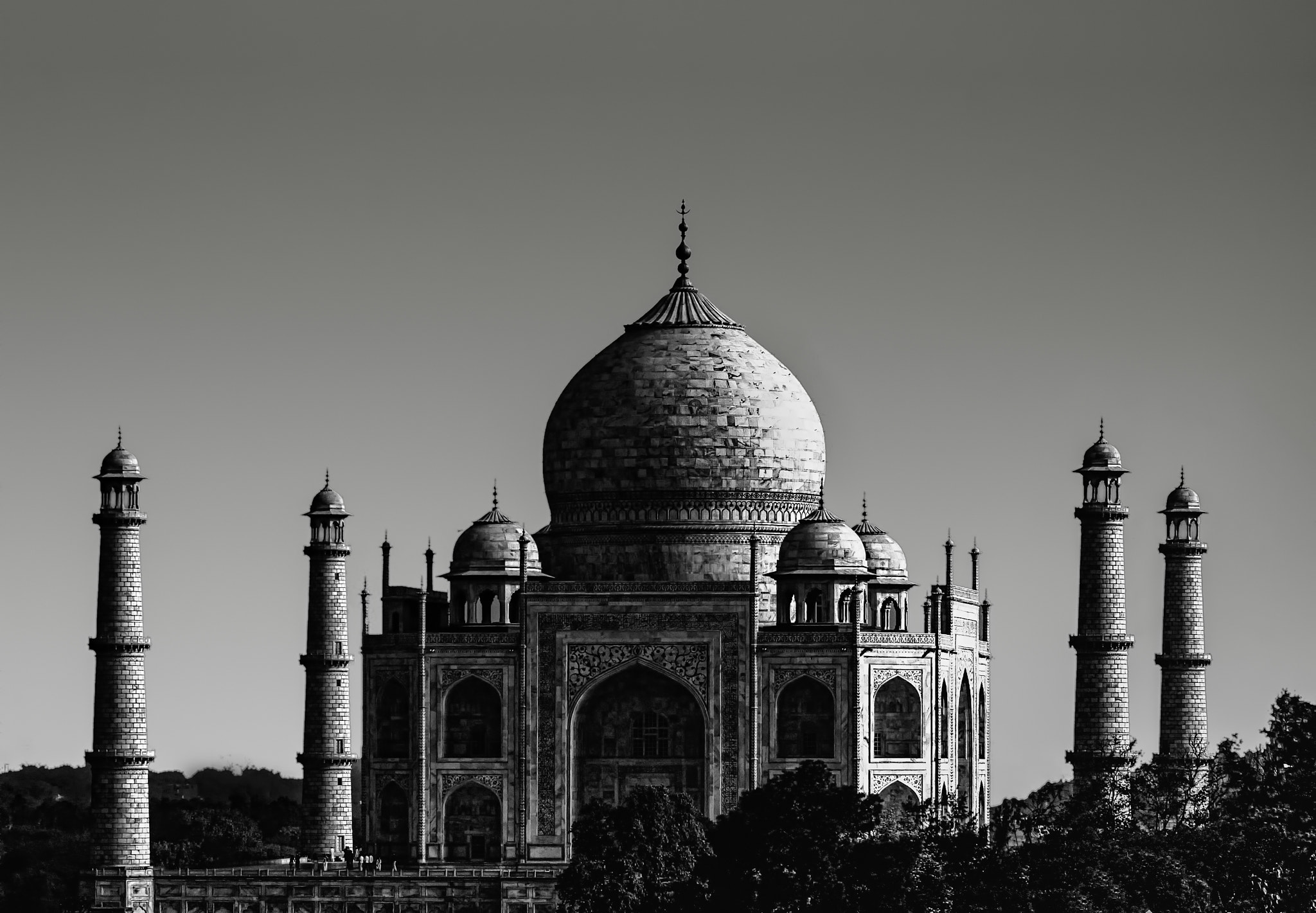 Canon EF 100-400mm F4.5-5.6L IS USM sample photo. Taj mahal bw photography