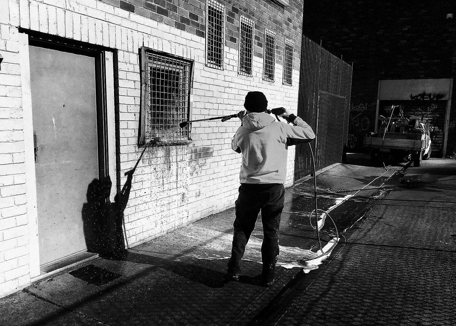 Apple iPhone8,1 sample photo. Window washing photography