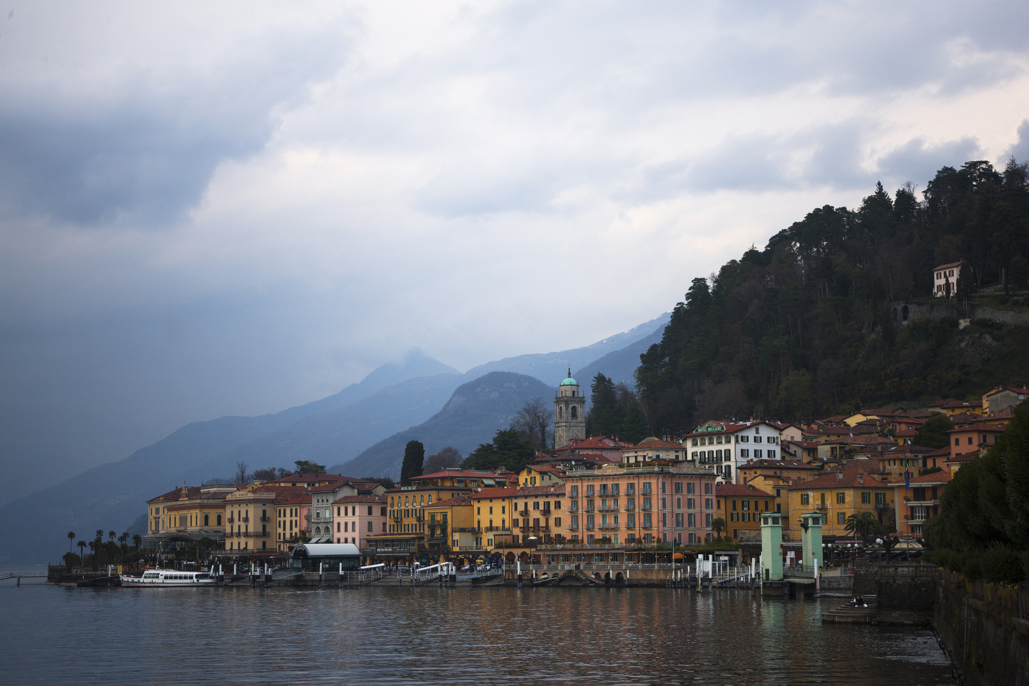 Canon EF 28-80mm f/3.5-5.6 USM sample photo. Lake como photography